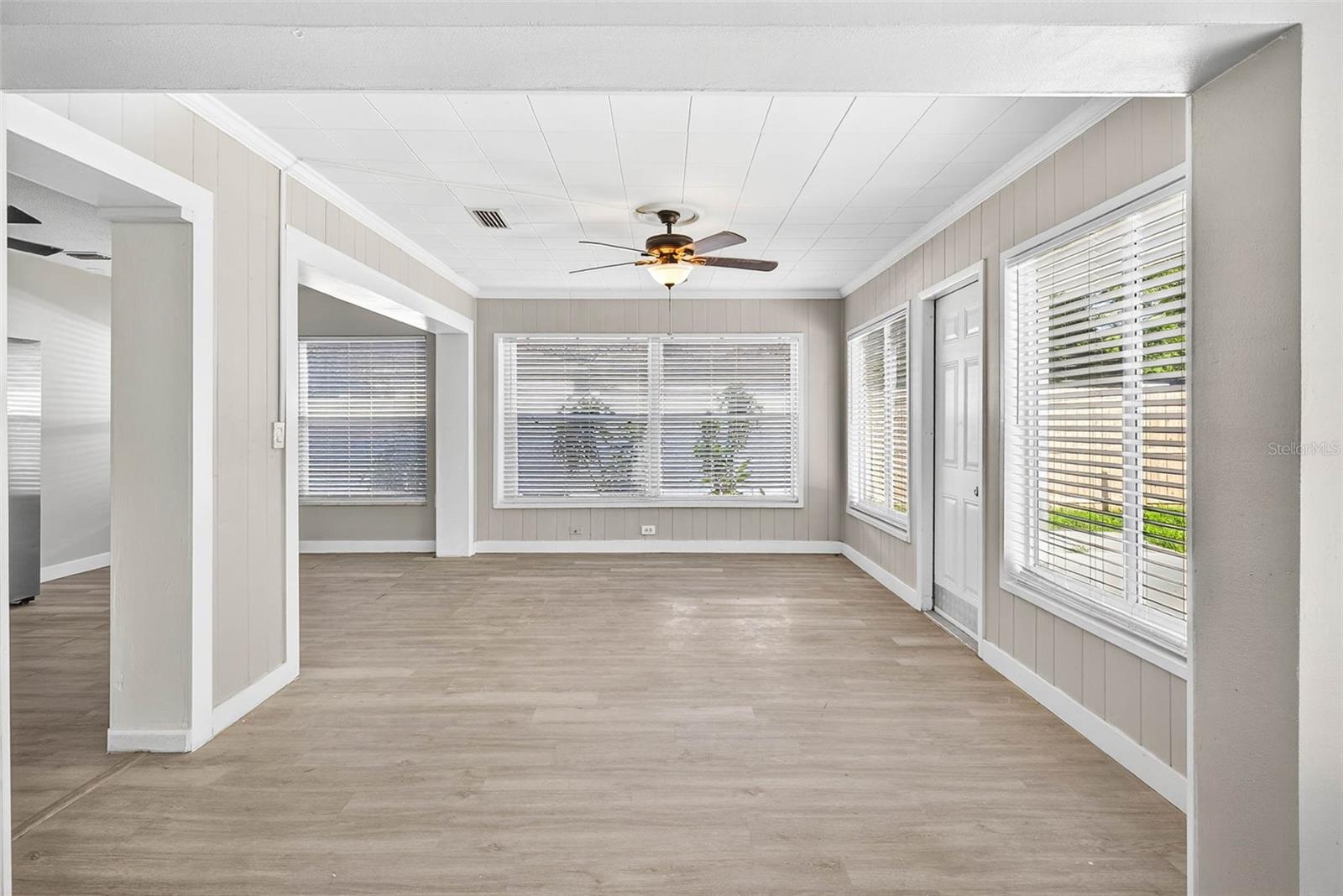 Image 21 of 39 For 2229 Casa Vista Drive
