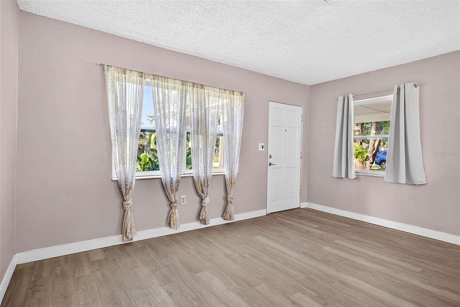Image 24 of 39 For 2229 Casa Vista Drive