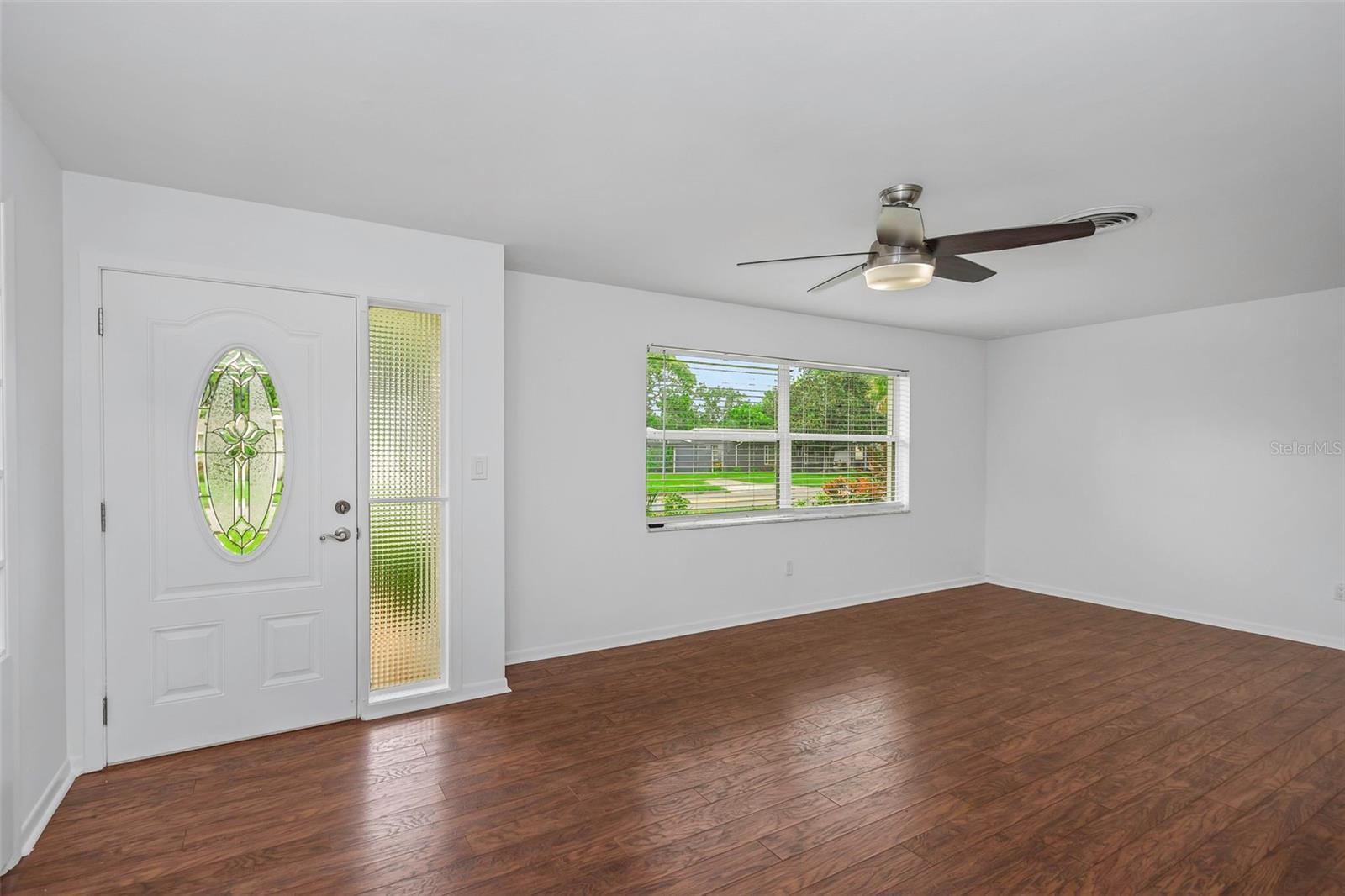 Image 3 of 47 For 1413 Hillcrest Avenue