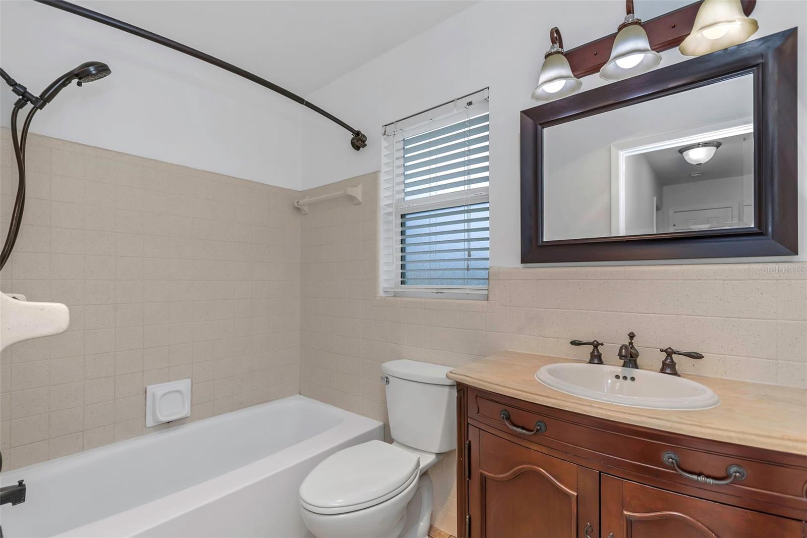 Image 30 of 47 For 1413 Hillcrest Avenue