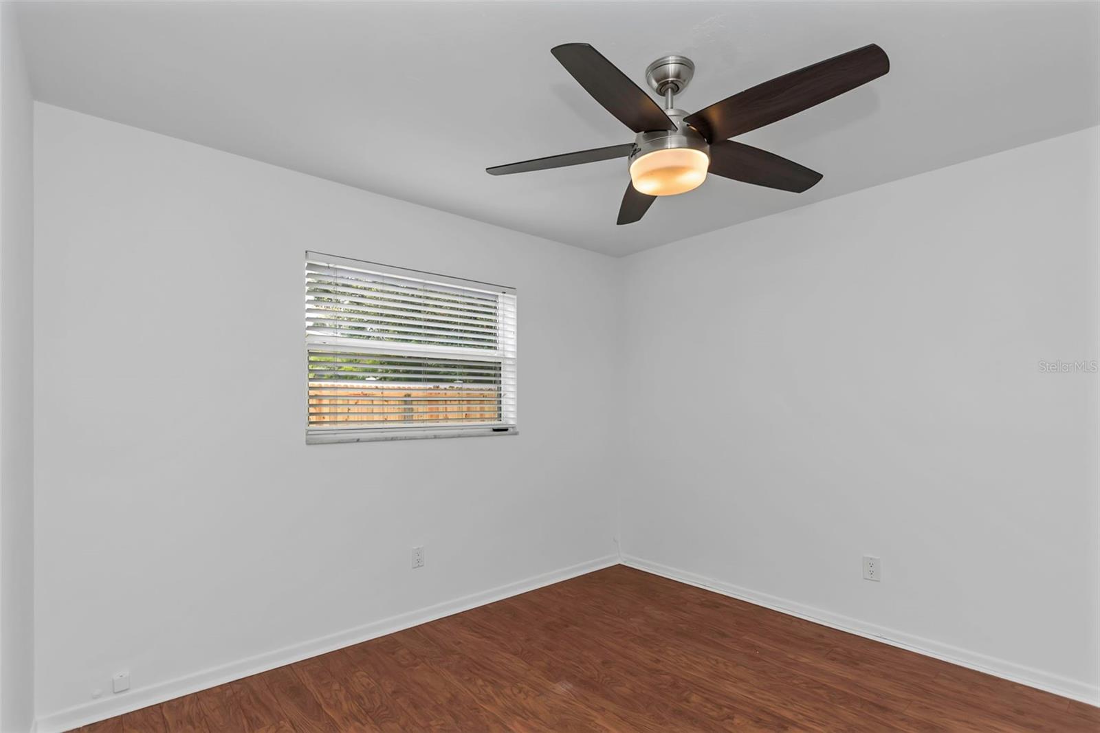 Image 34 of 47 For 1413 Hillcrest Avenue