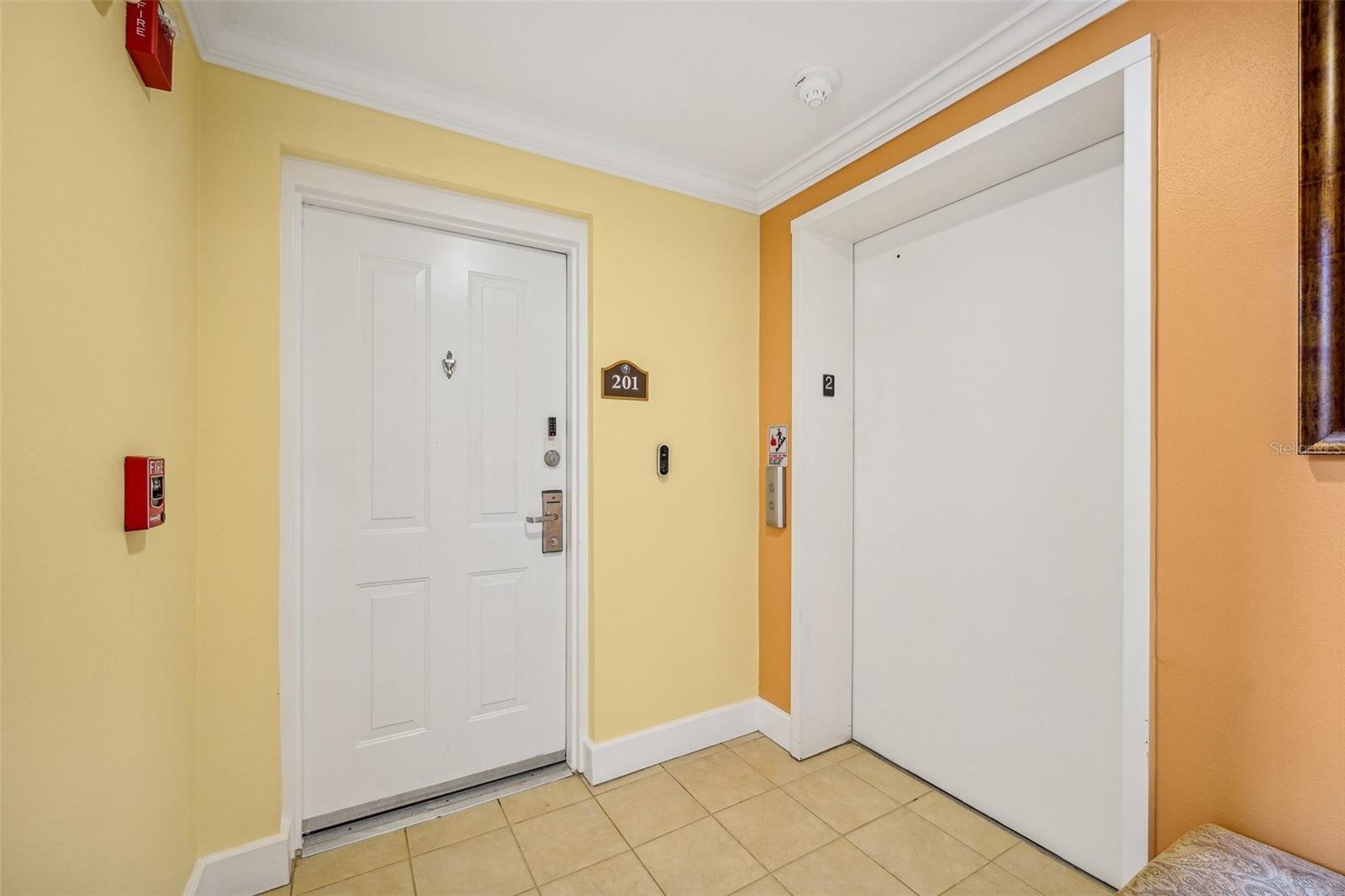 Image 23 of 36 For 1598 Heritage Crossing Court 201