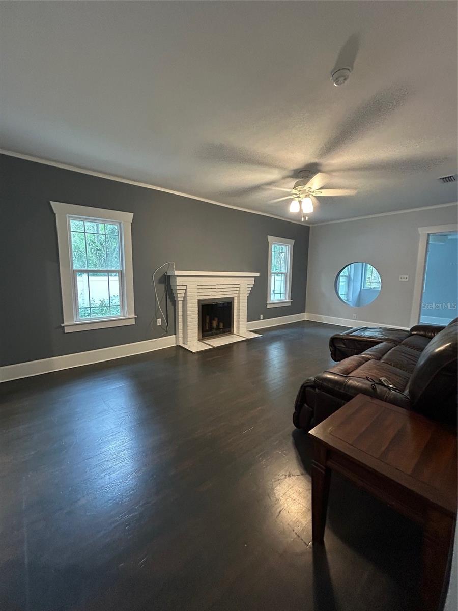 Image 11 of 50 For 313 23rd Avenue N
