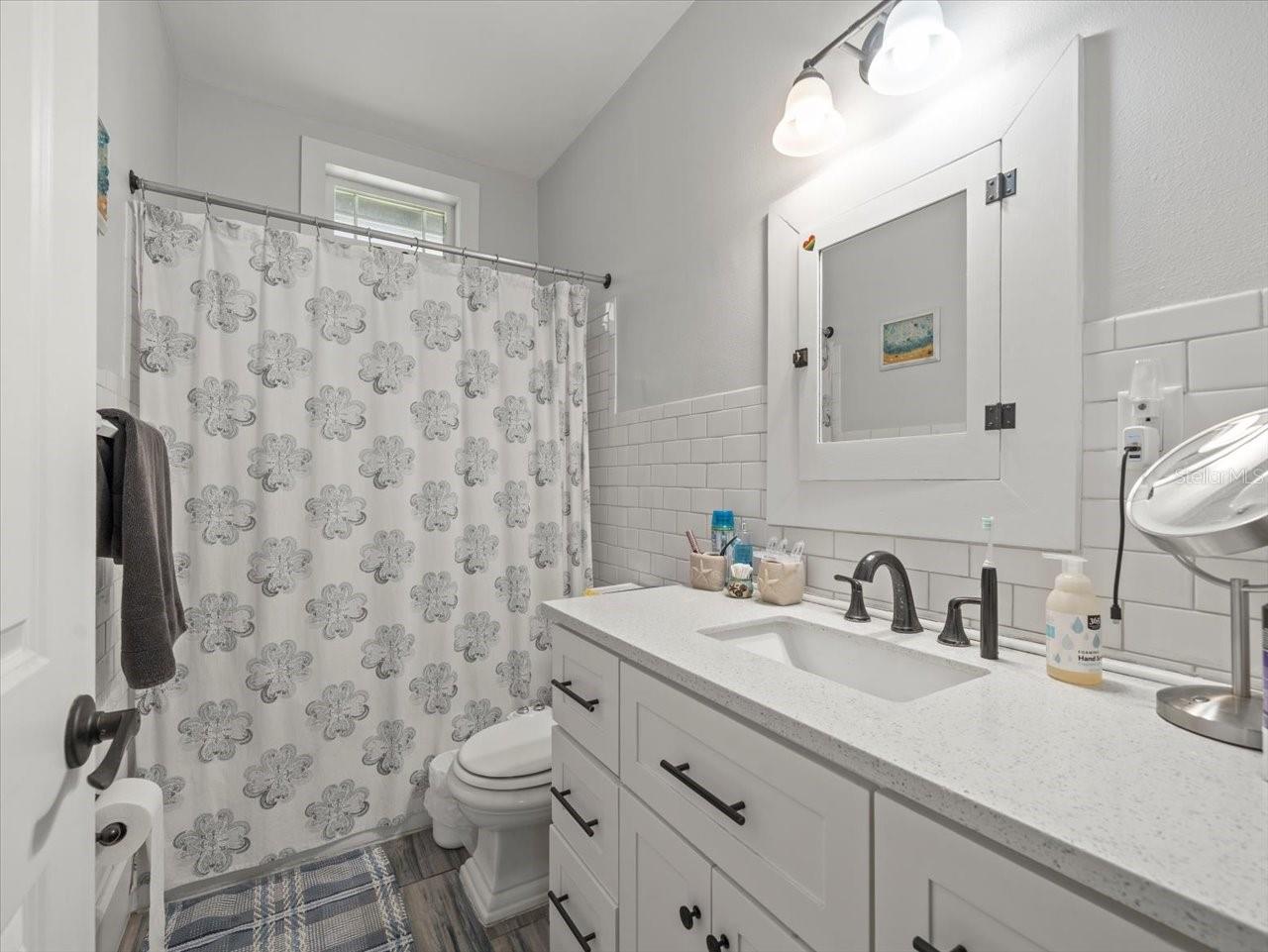 Image 23 of 50 For 313 23rd Avenue N