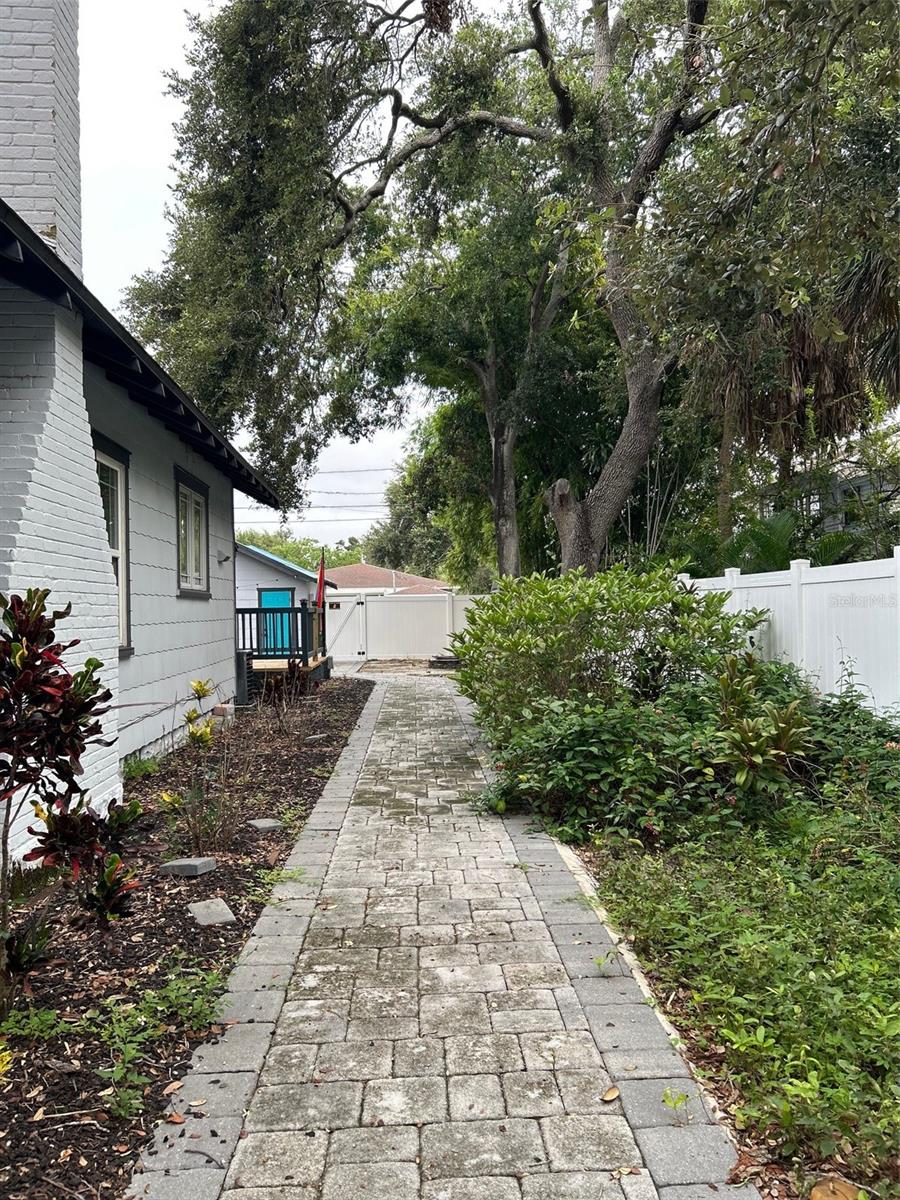 Image 41 of 50 For 313 23rd Avenue N
