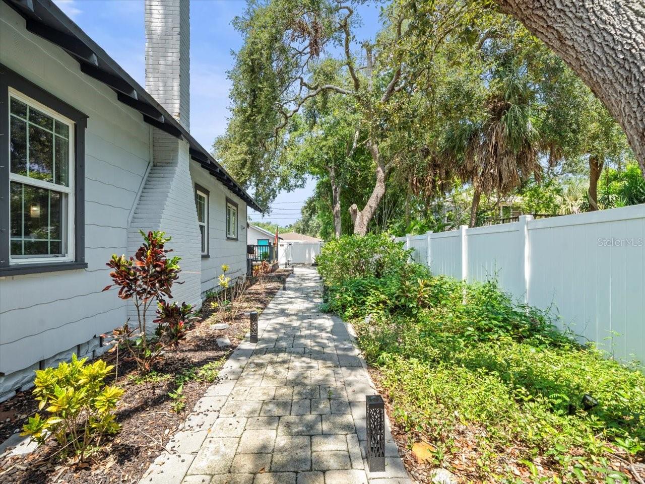 Image 45 of 50 For 313 23rd Avenue N