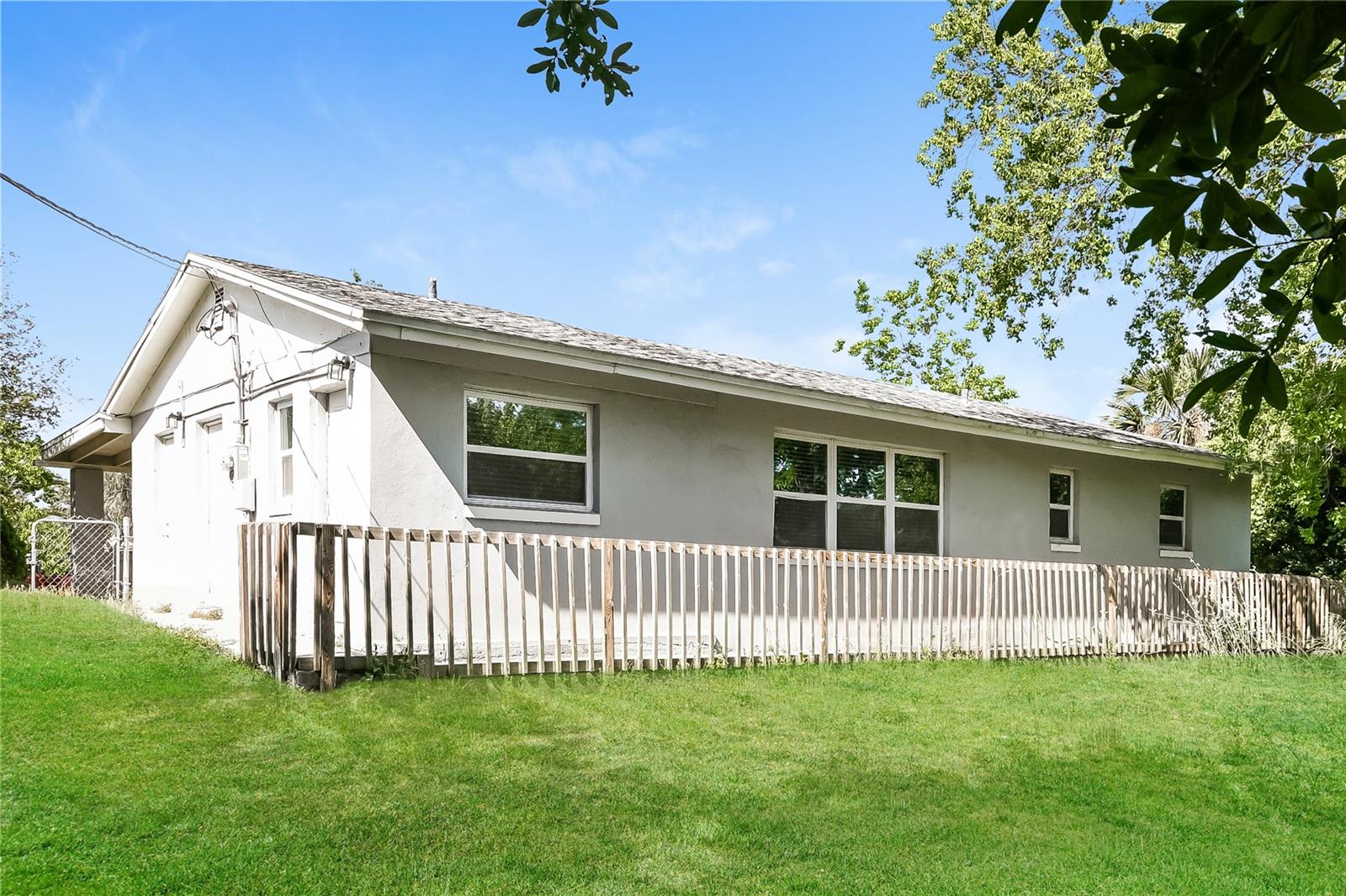 Image 15 of 16 For 2409 Straker Court