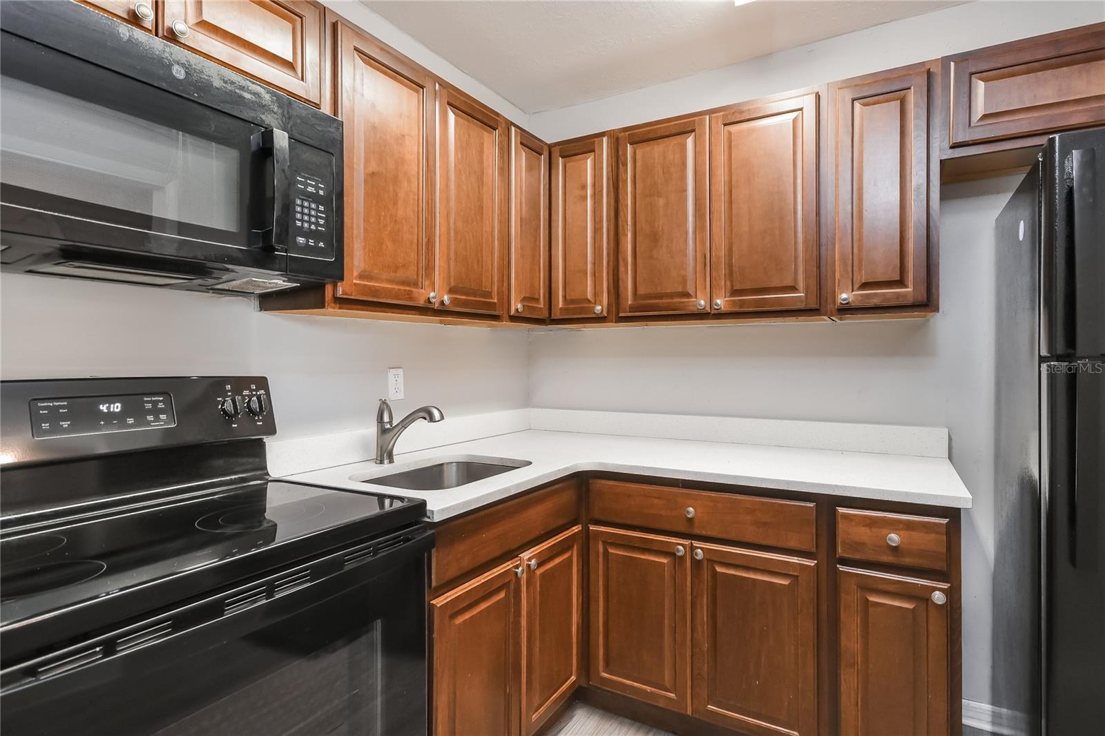 Image 7 of 16 For 2409 Straker Court
