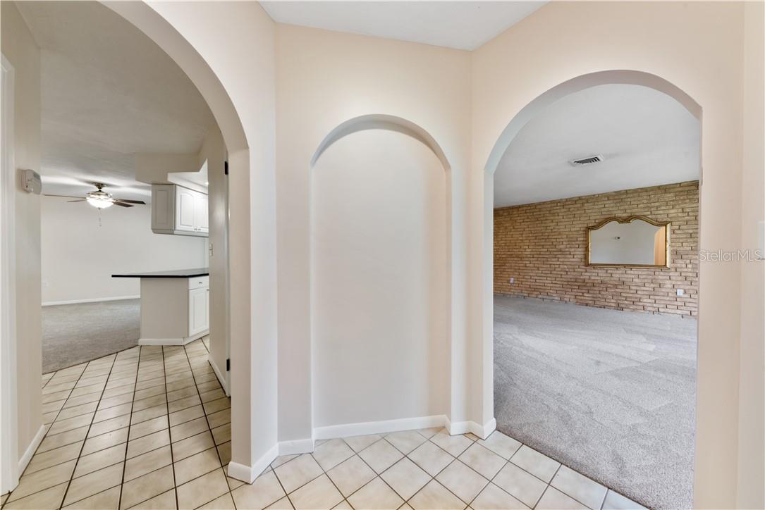 Image 3 of 40 For 14041 82 Avenue N