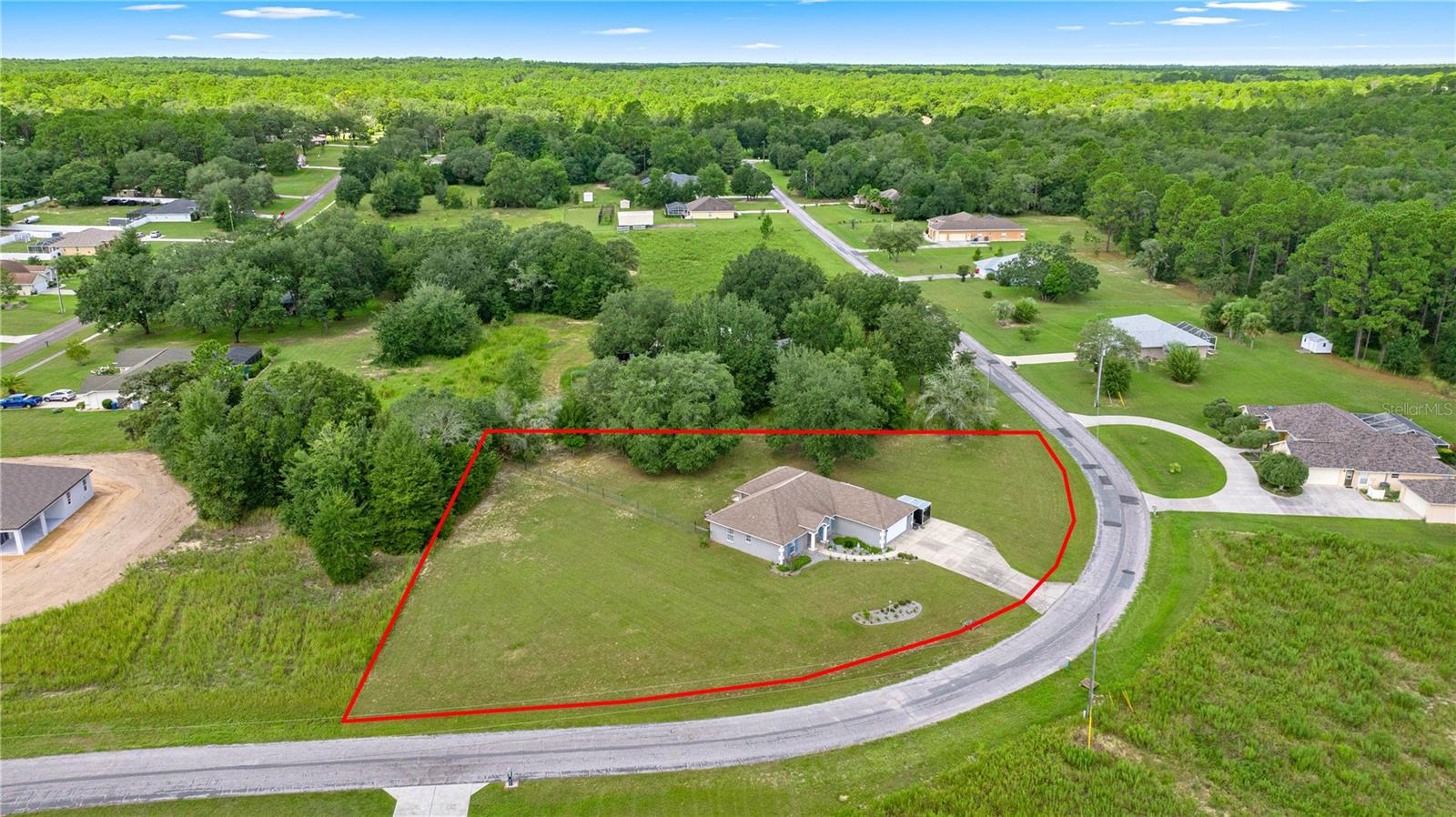 Listing photo id 1 for 2478 Angola Drive