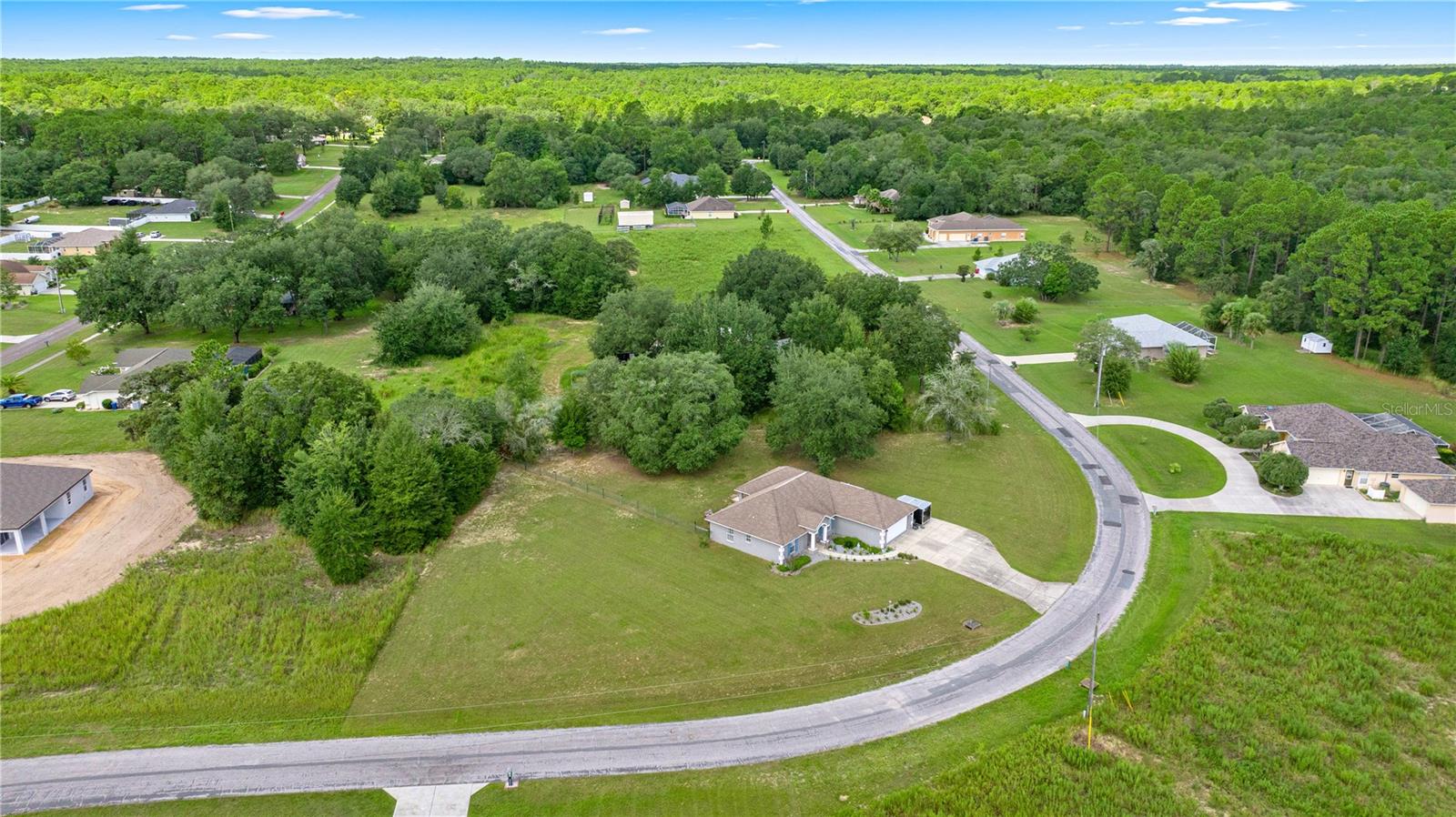 Listing photo id 28 for 2478 Angola Drive