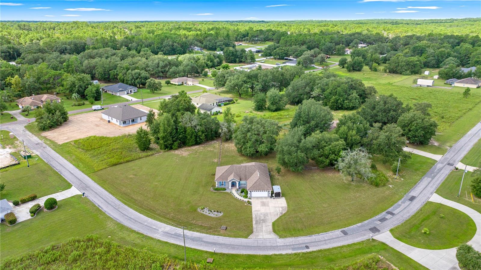 Listing photo id 29 for 2478 Angola Drive