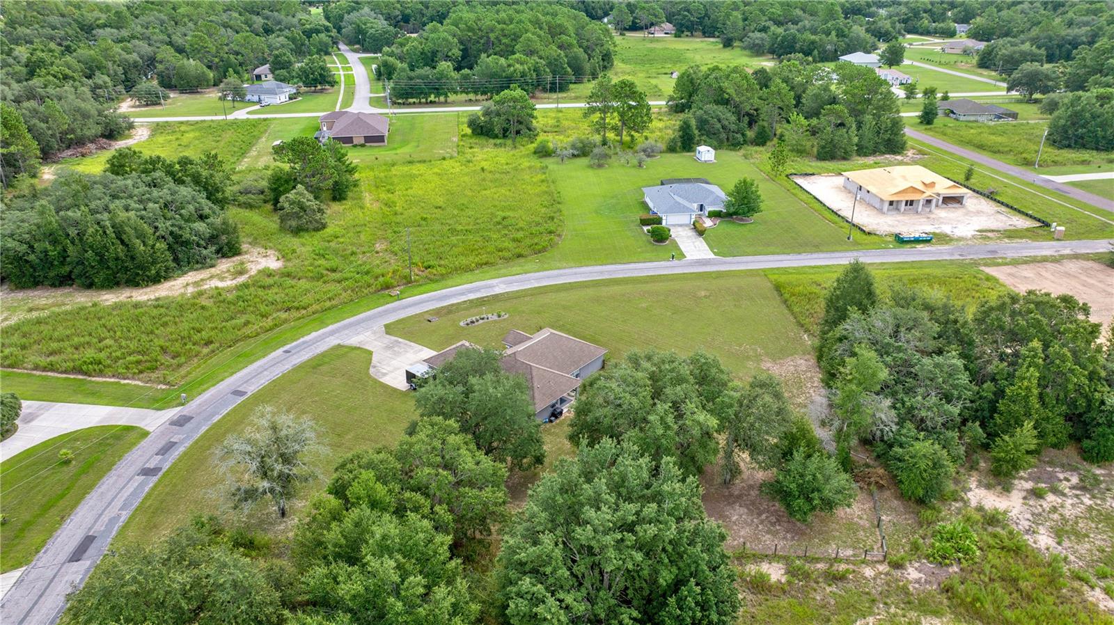 Listing photo id 31 for 2478 Angola Drive