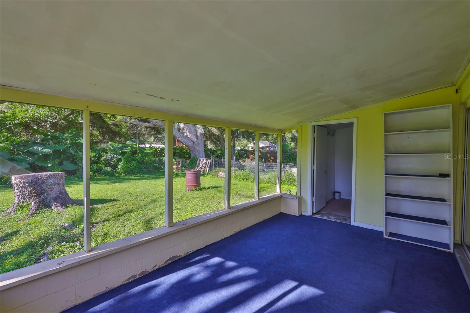 Image 25 of 35 For 11507 Valencia Drive B
