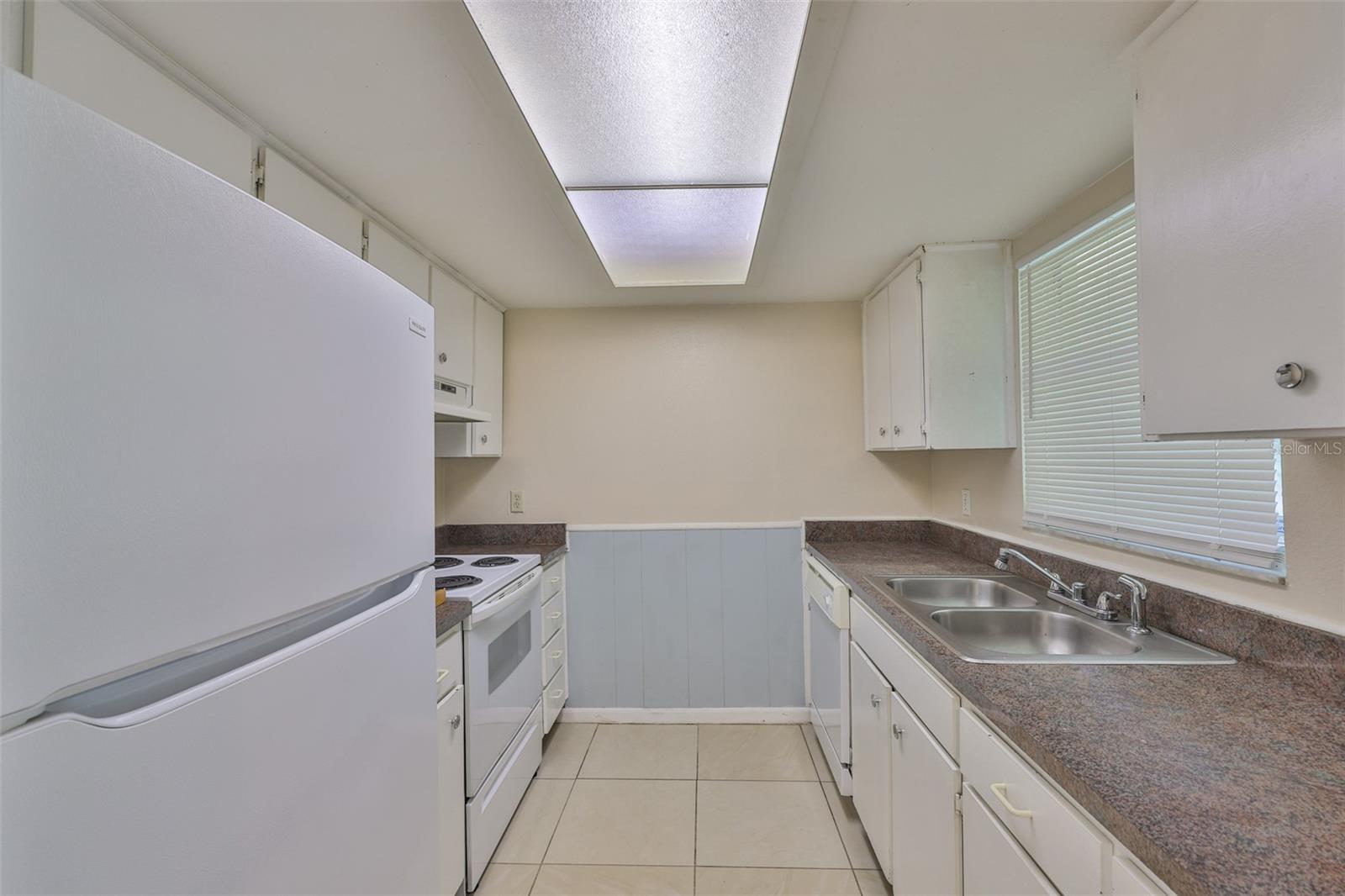 Image 9 of 35 For 11507 Valencia Drive B