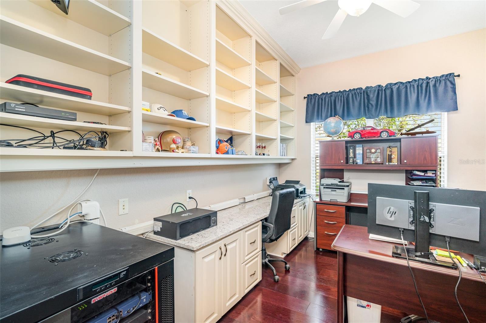 Image 12 of 22 For 909 Regal Manor Way