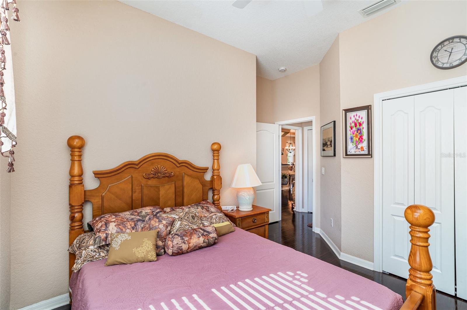 Image 16 of 22 For 909 Regal Manor Way