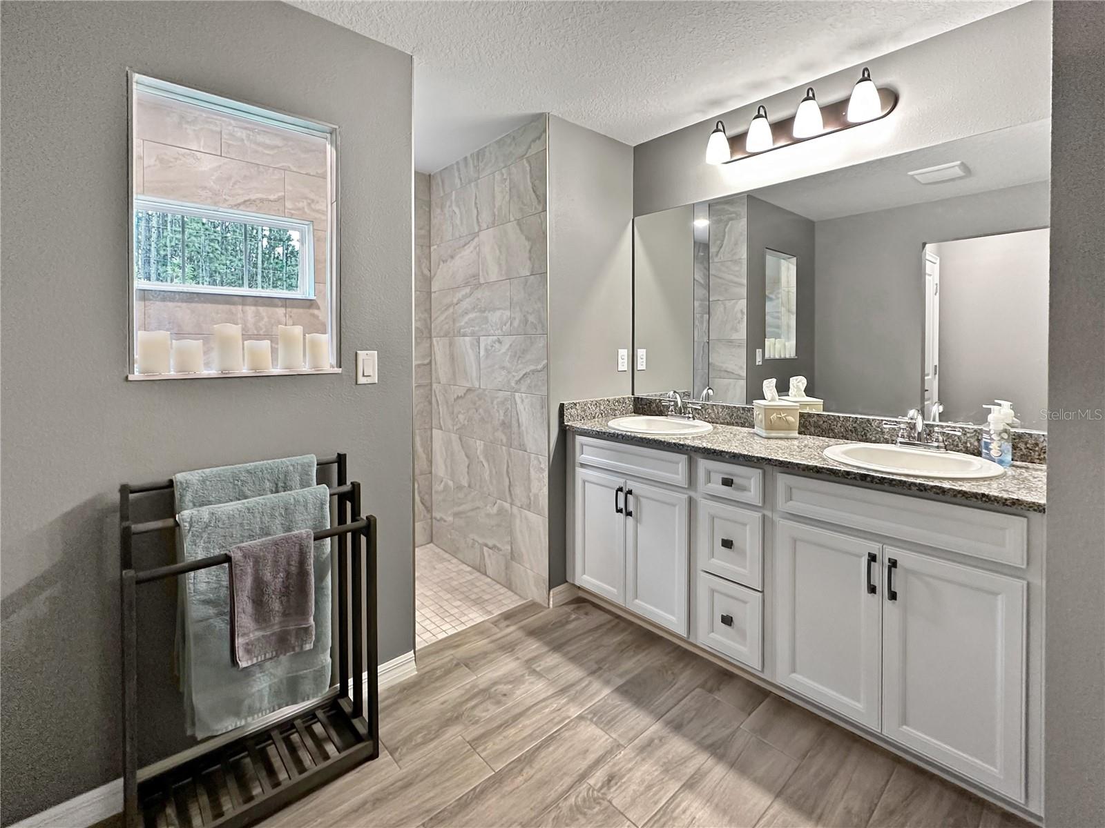 Image 22 of 43 For 13023 Downy Woodpecker Road