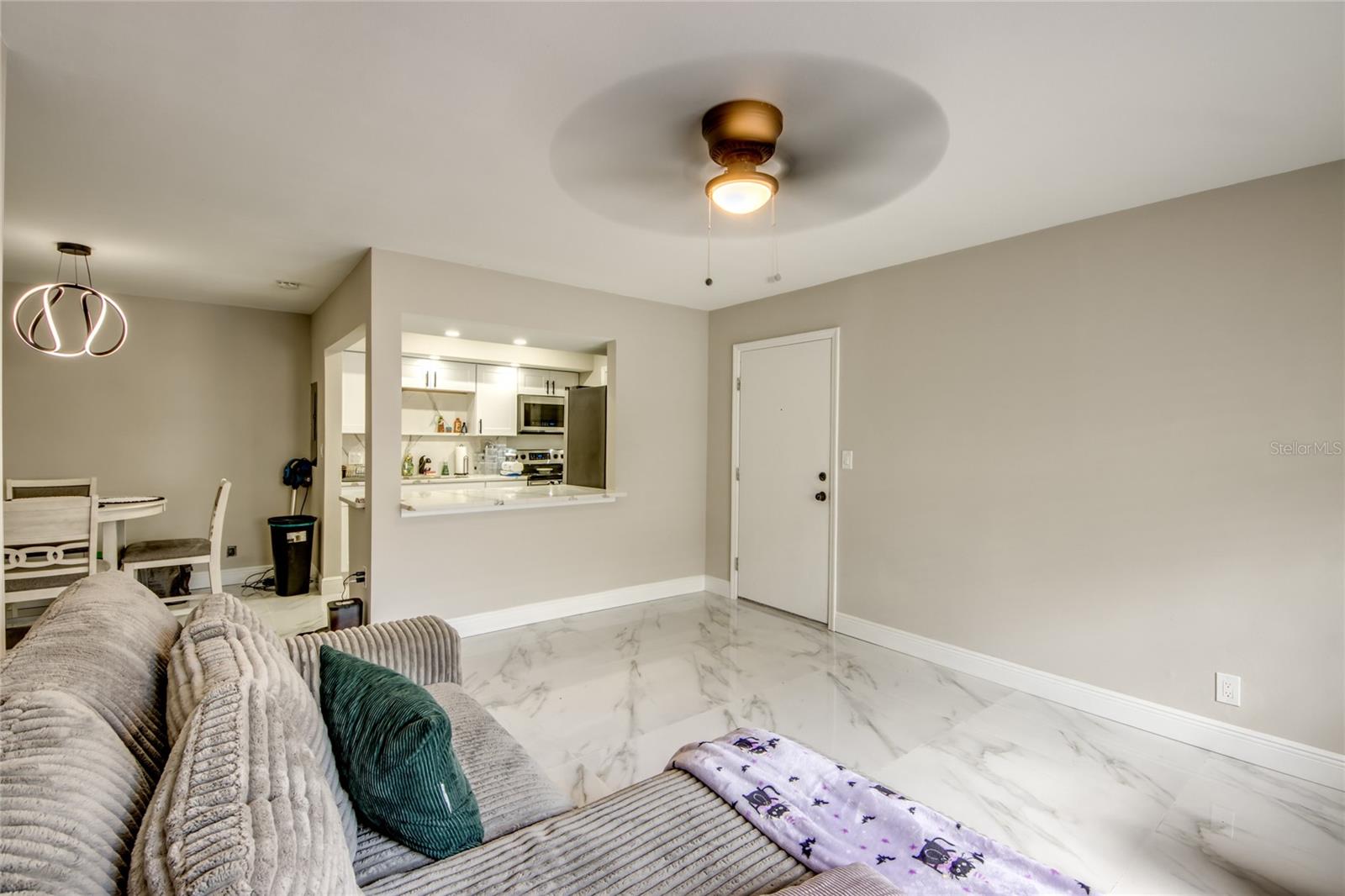 Image 11 of 35 For 2544 1st Street 107