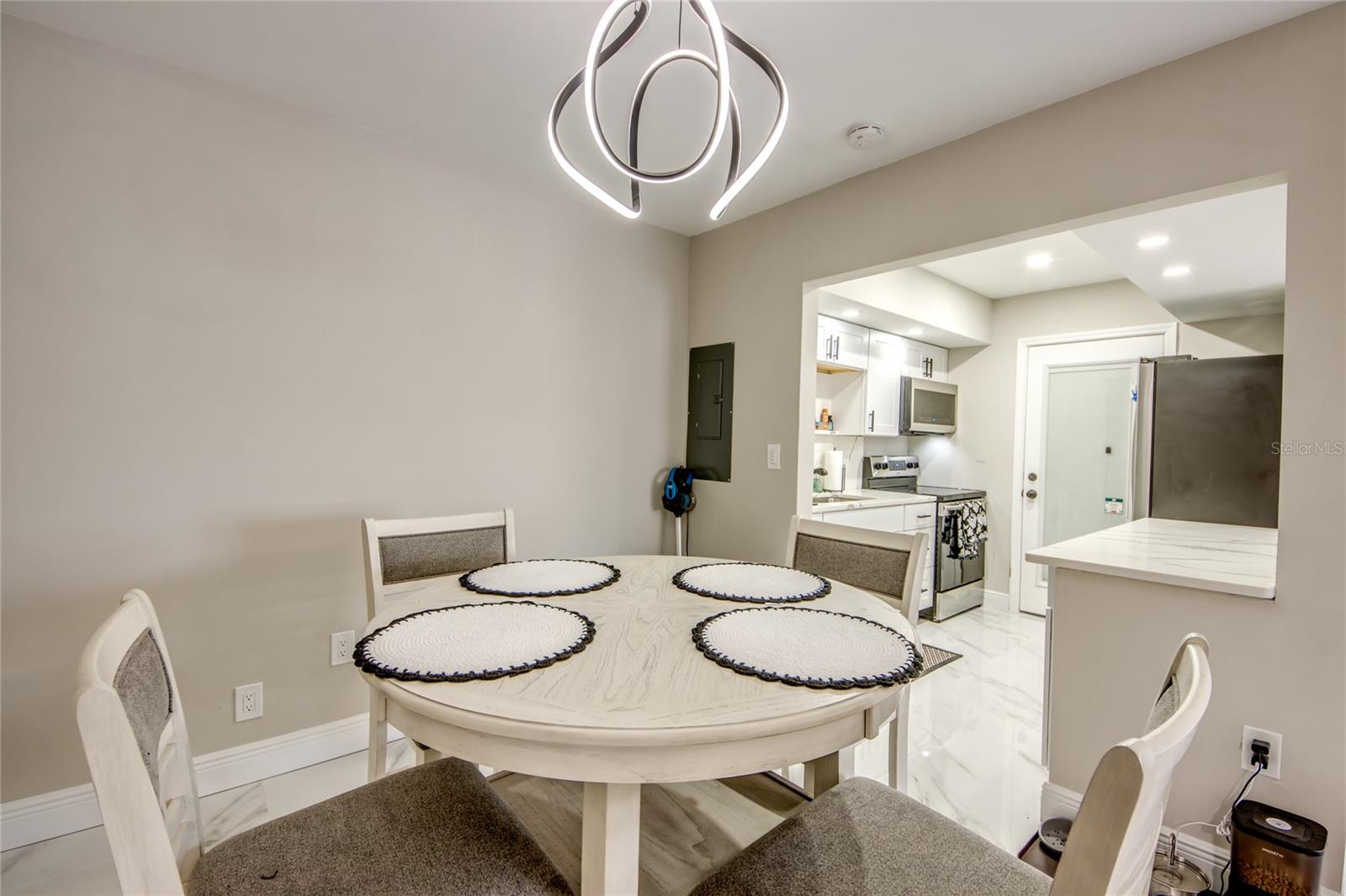Image 14 of 35 For 2544 1st Street 107