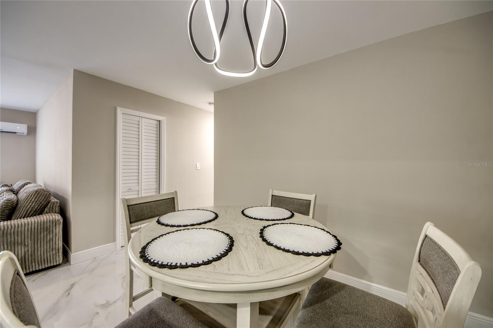 Image 15 of 35 For 2544 1st Street 107