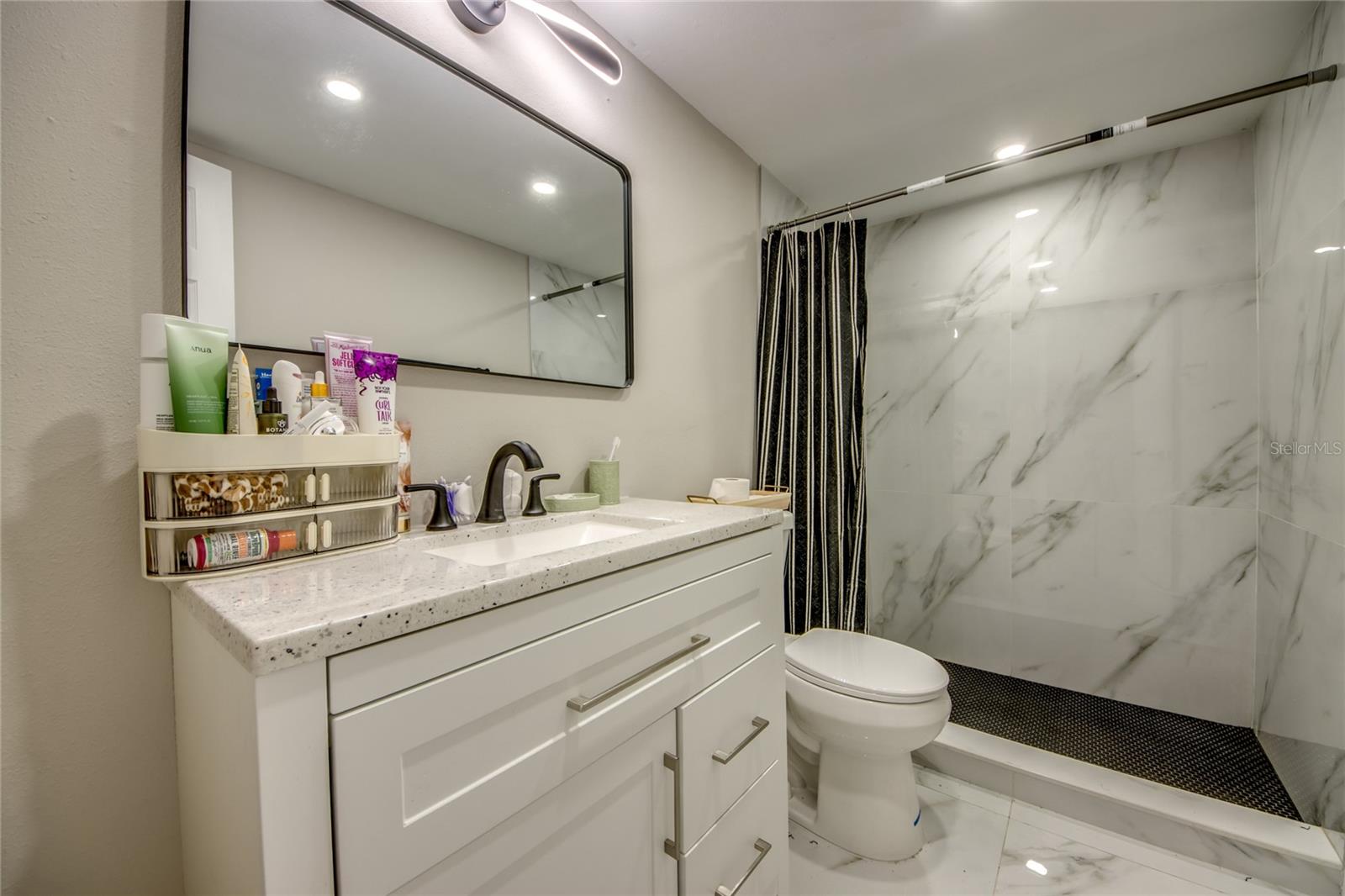 Image 31 of 35 For 2544 1st Street 107