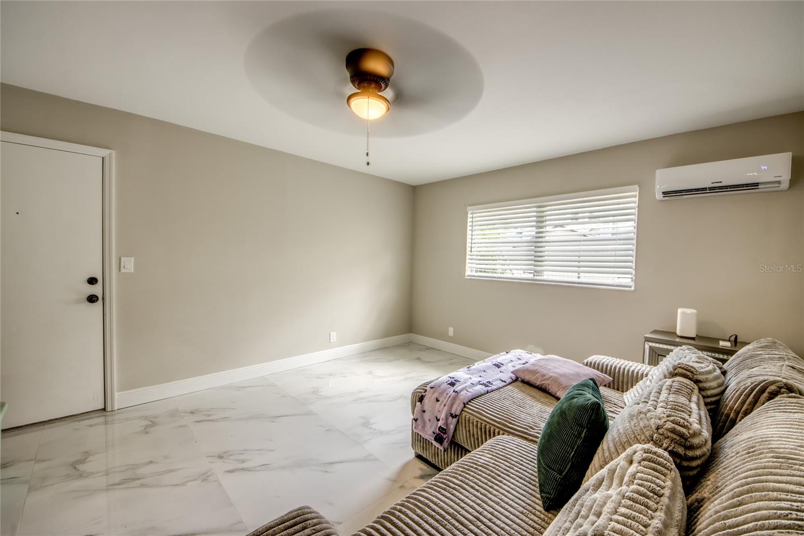 Image 8 of 35 For 2544 1st Street 107