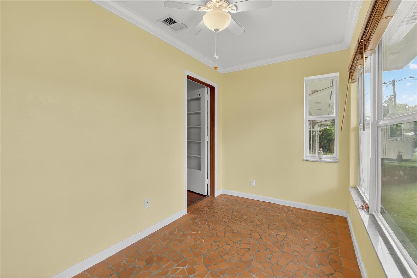 Image 14 of 39 For 509 Walker Street