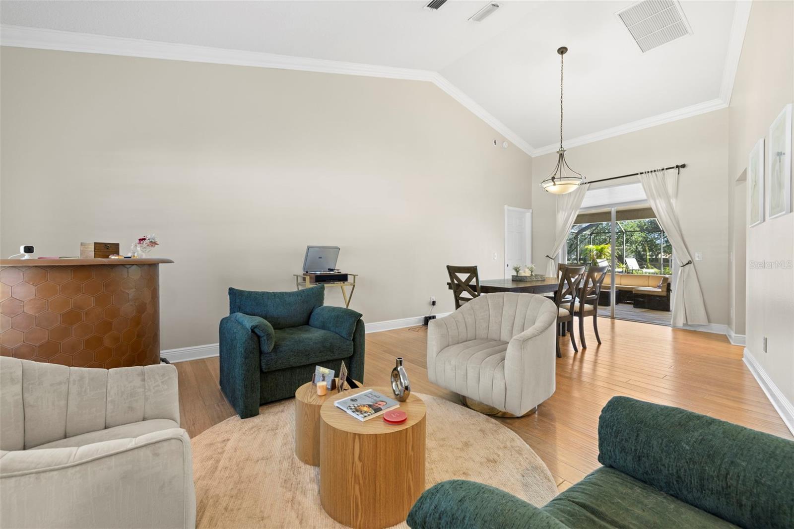 Image 15 of 35 For 2113 Laindale Place