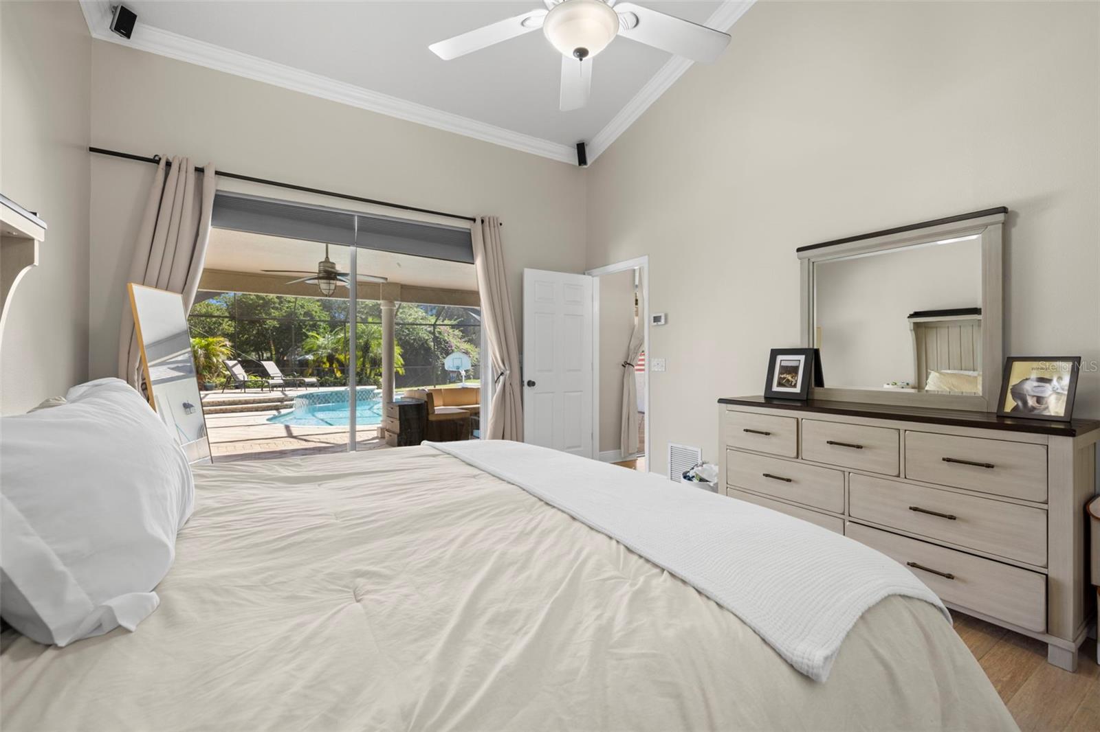 Image 18 of 35 For 2113 Laindale Place
