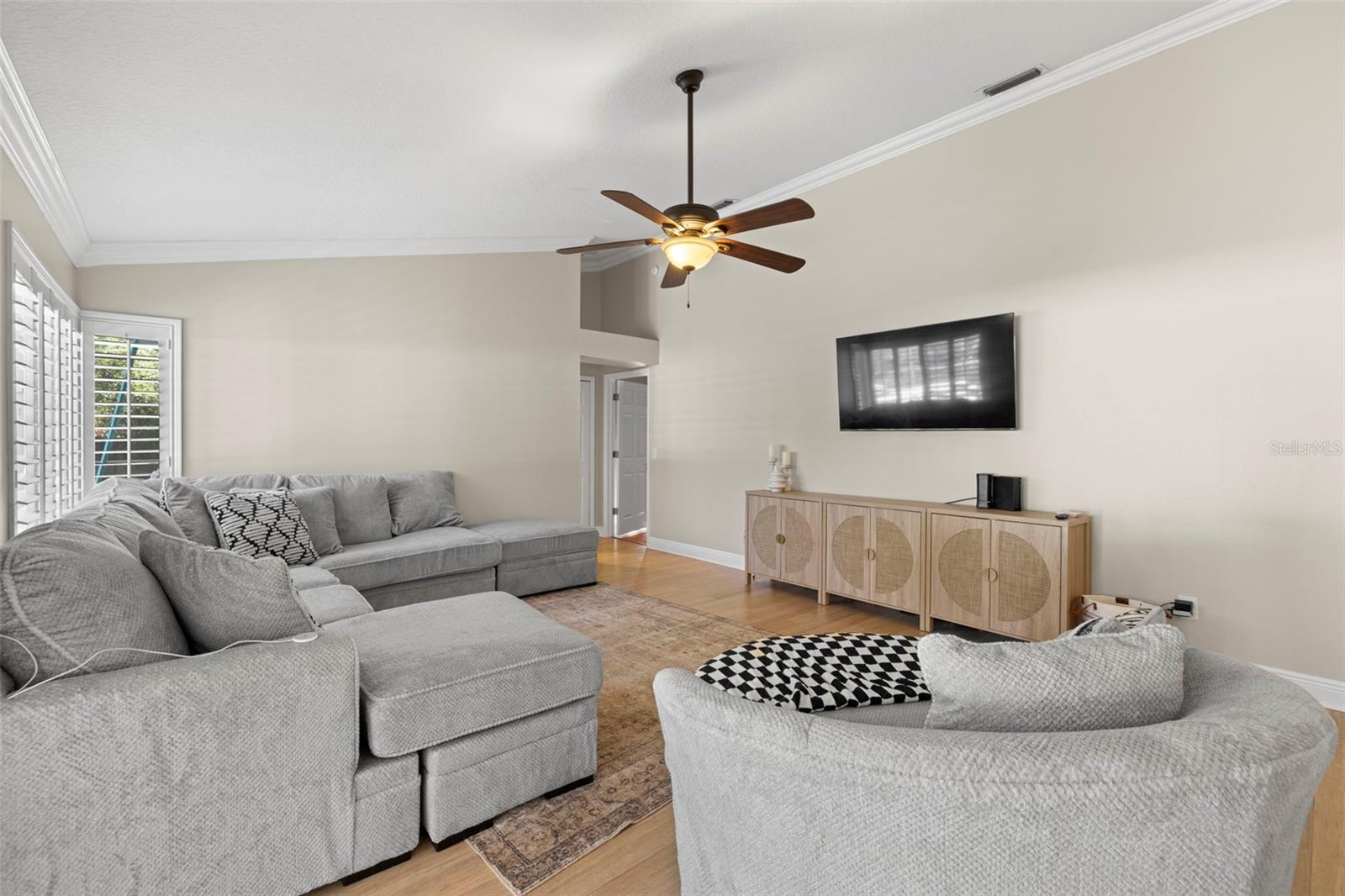 Image 4 of 35 For 2113 Laindale Place