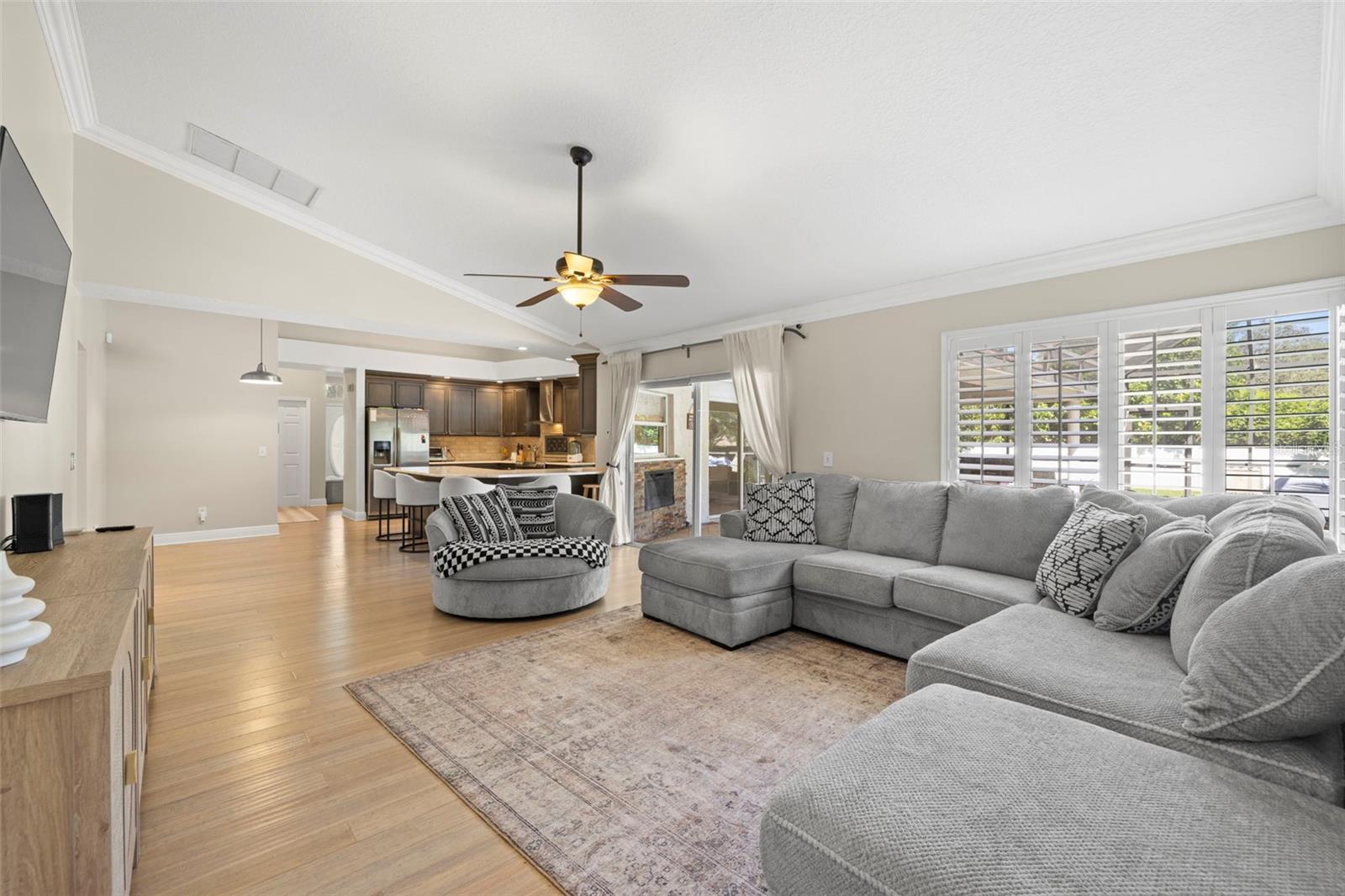 Image 5 of 35 For 2113 Laindale Place