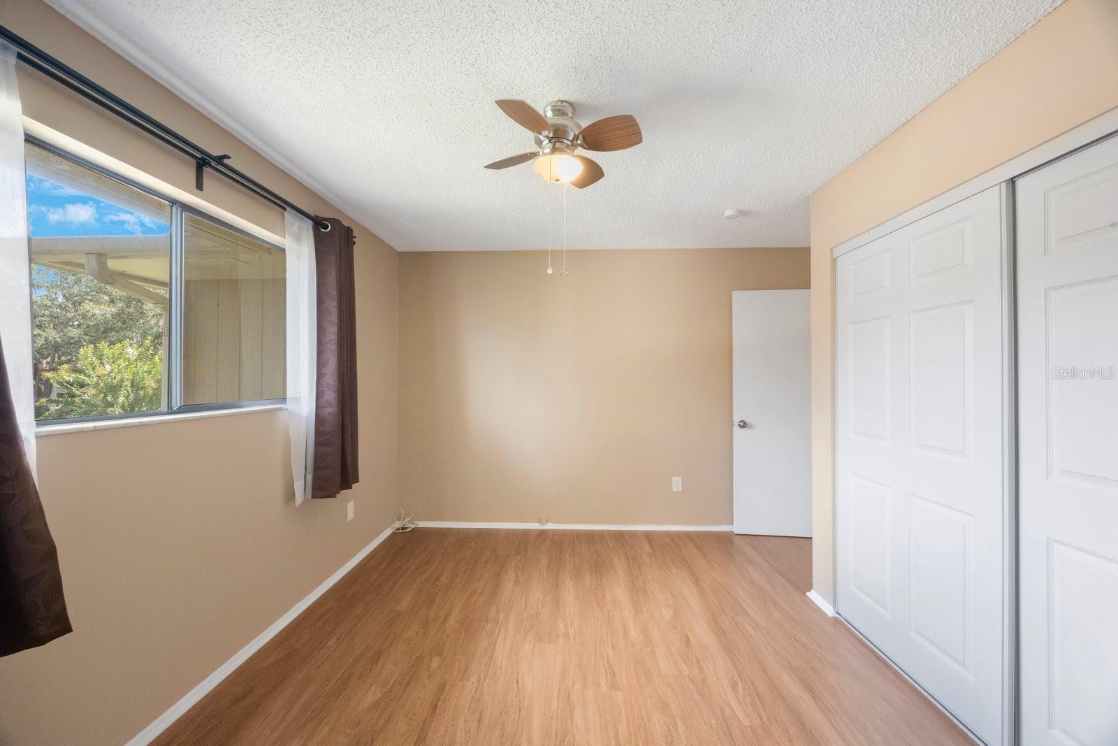 Image 10 of 22 For 6012 Laketree Lane F
