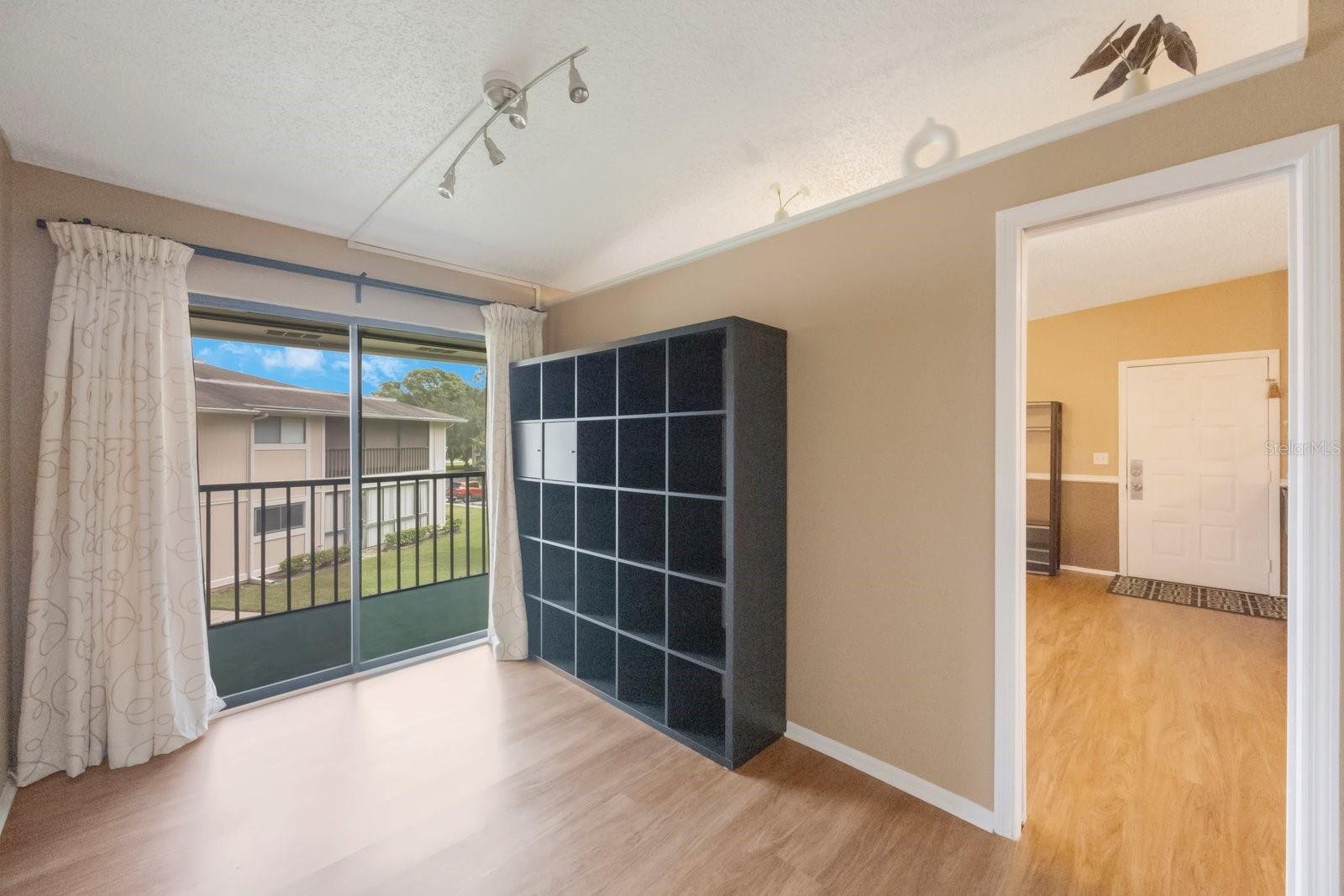 Image 15 of 22 For 6012 Laketree Lane F