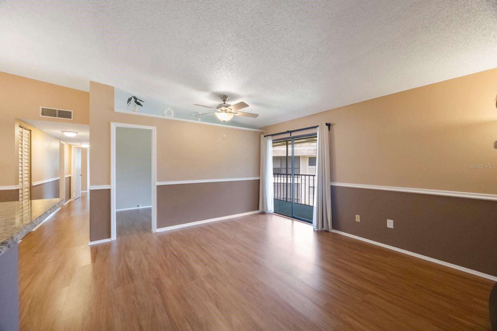 Image 4 of 22 For 6012 Laketree Lane F