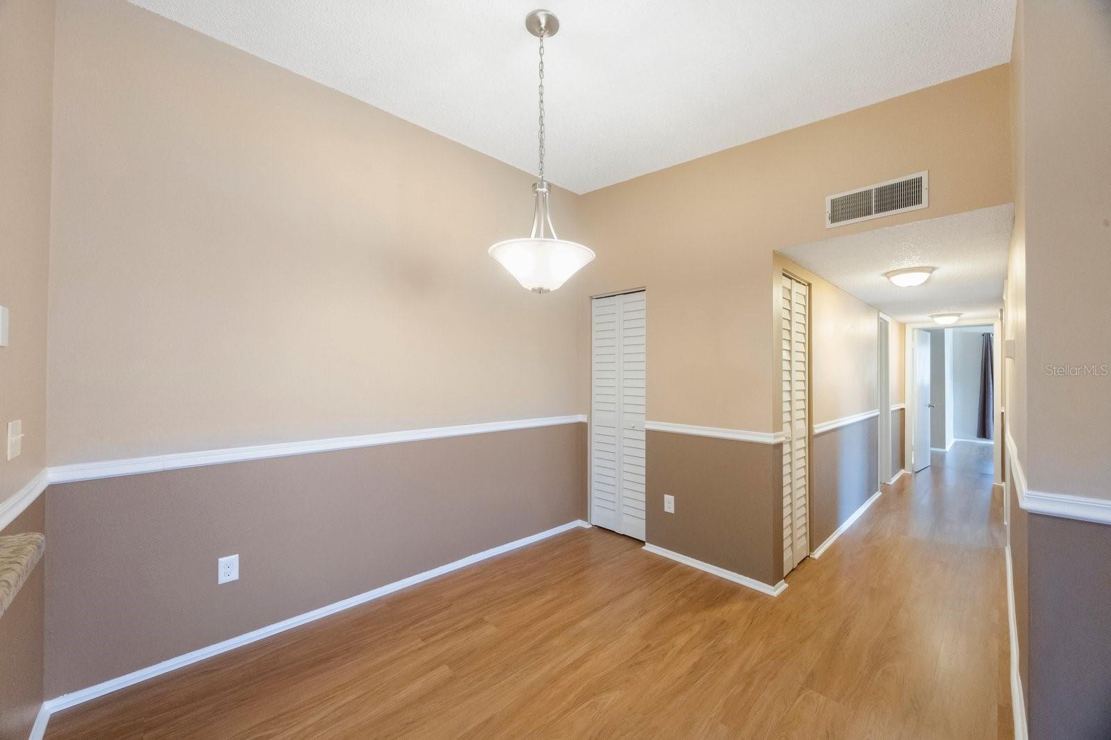 Image 5 of 22 For 6012 Laketree Lane F