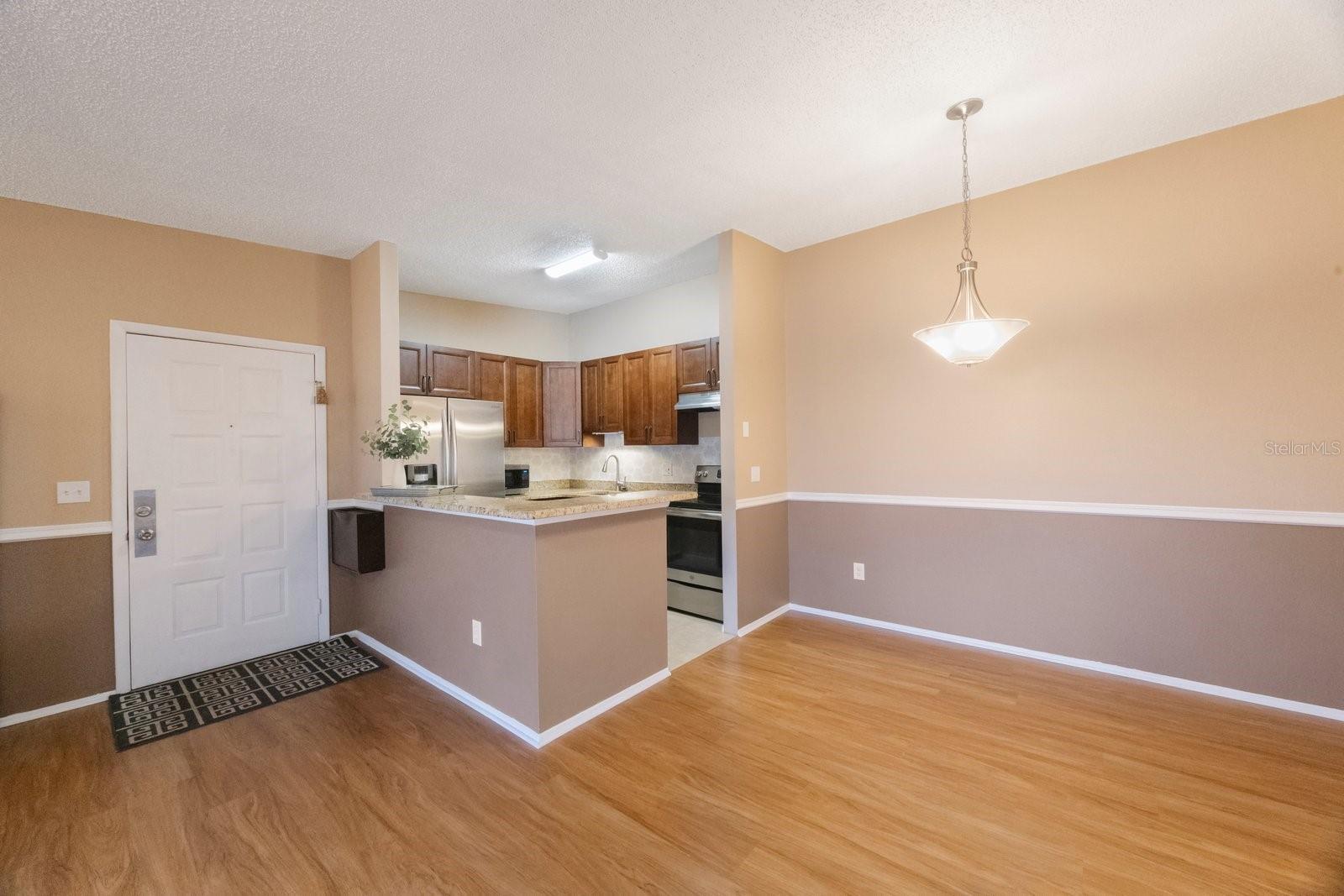 Image 6 of 22 For 6012 Laketree Lane F
