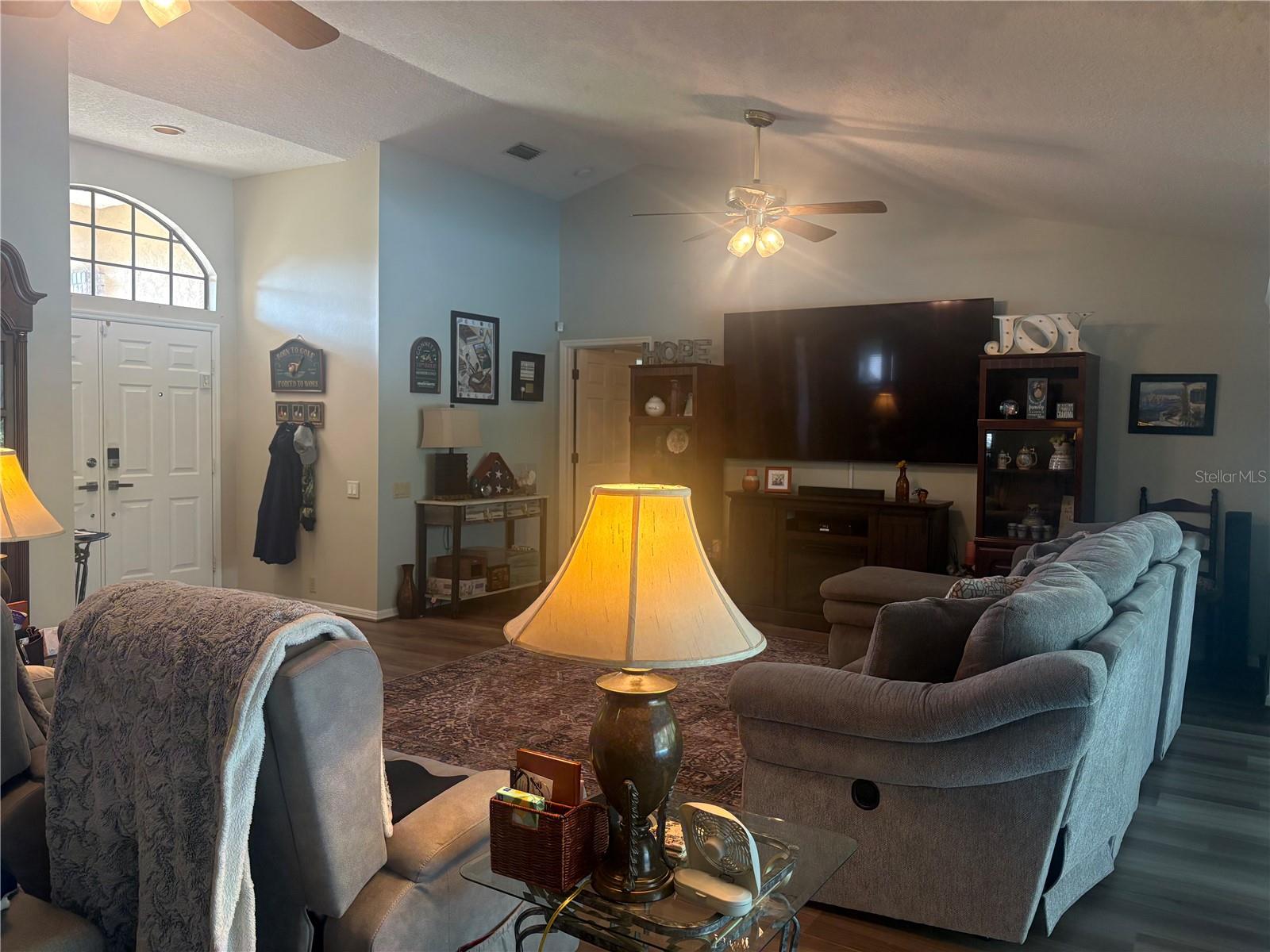 Image 4 of 19 For 2102 Laindale Place