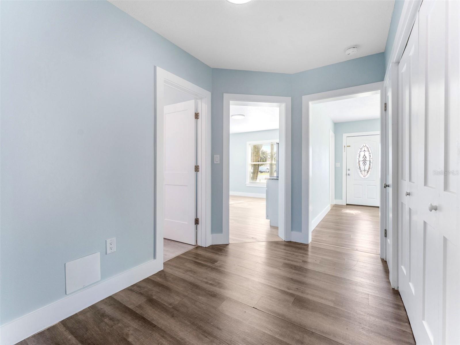 Image 17 of 38 For 6812 Navin Avenue