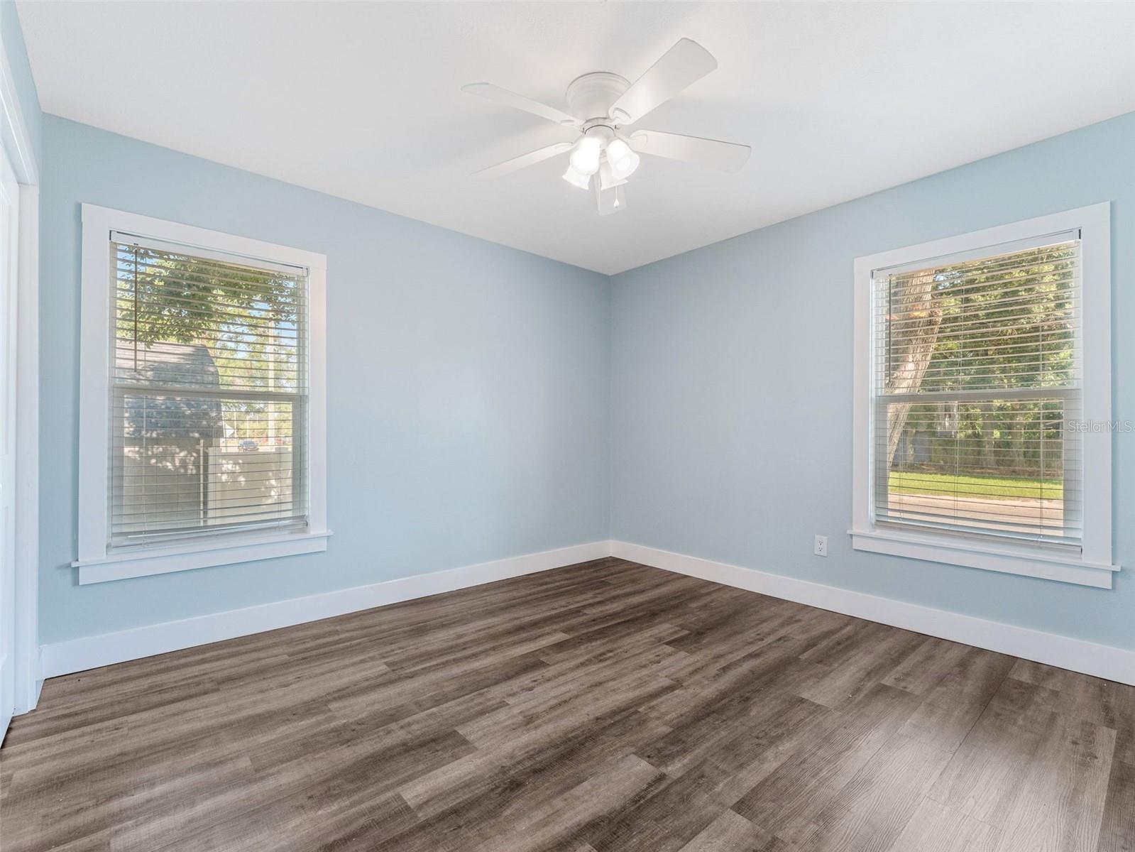Image 18 of 38 For 6812 Navin Avenue