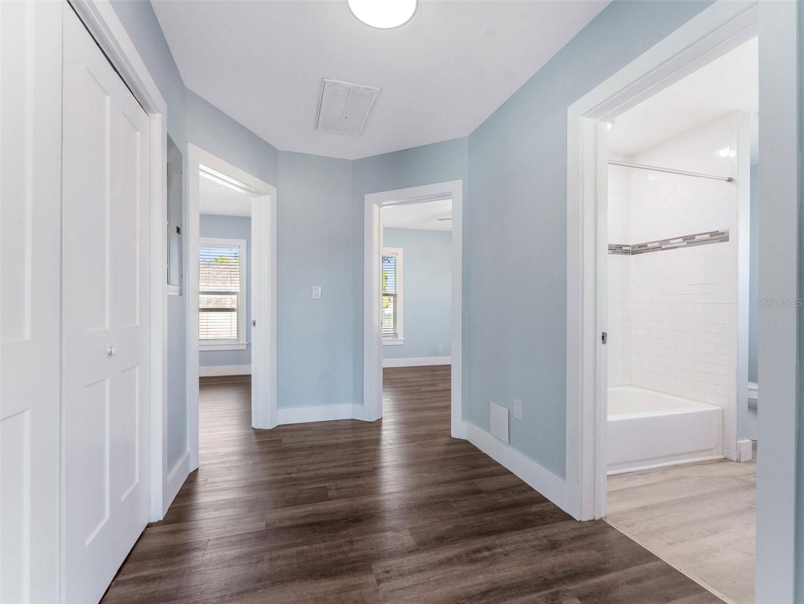 Image 19 of 38 For 6812 Navin Avenue