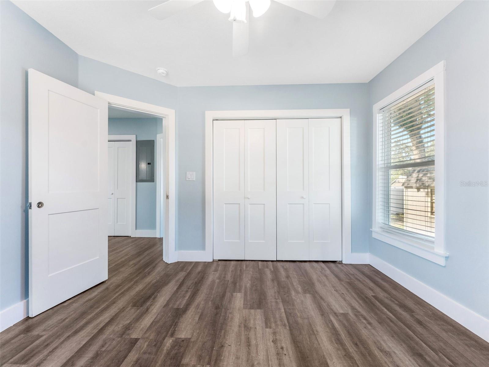 Image 20 of 38 For 6812 Navin Avenue