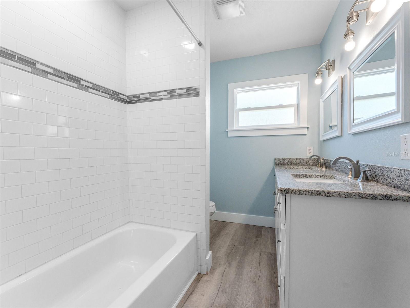 Image 21 of 38 For 6812 Navin Avenue