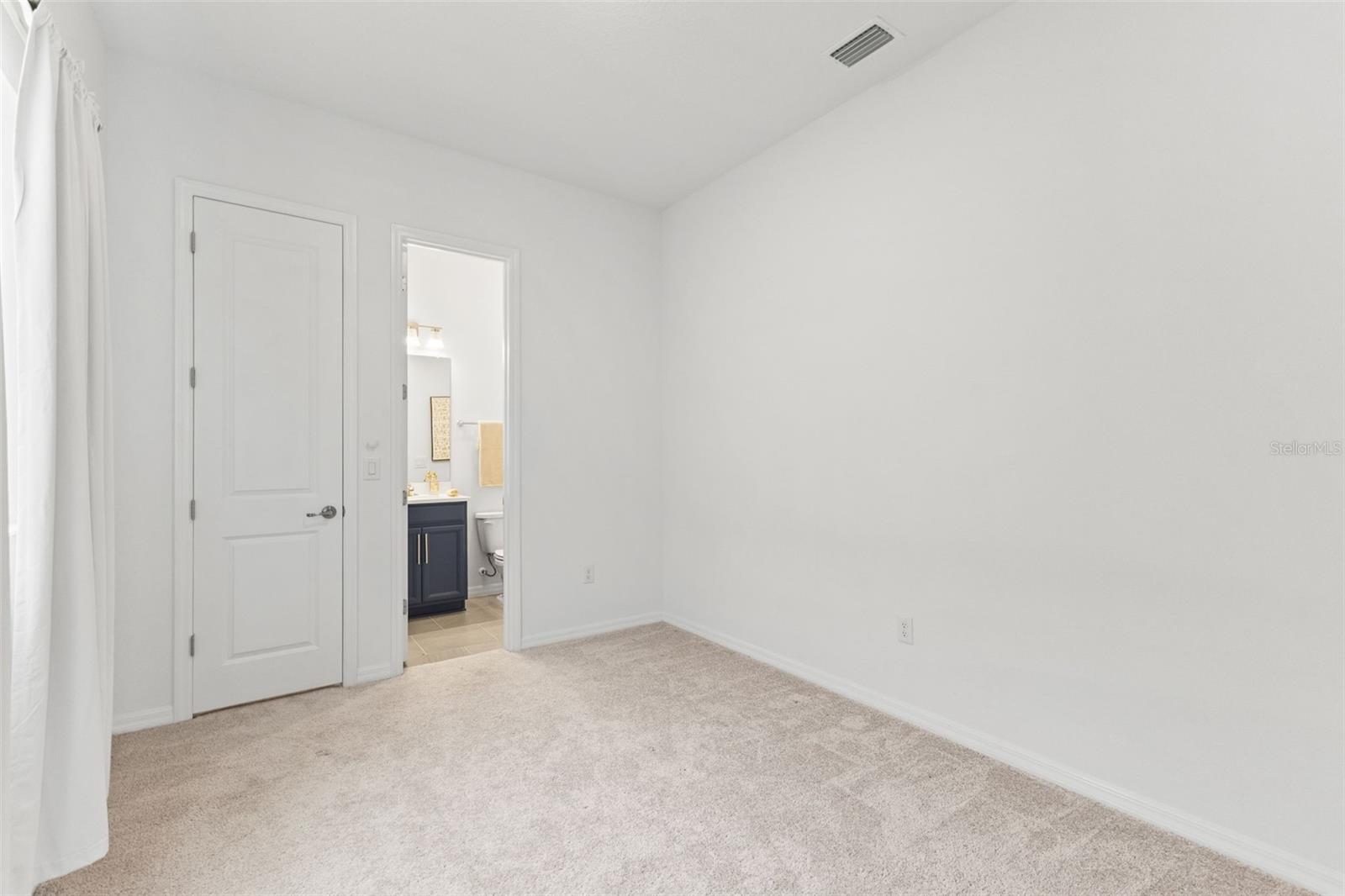 Image 32 of 70 For 5418 Wayfarer Avenue