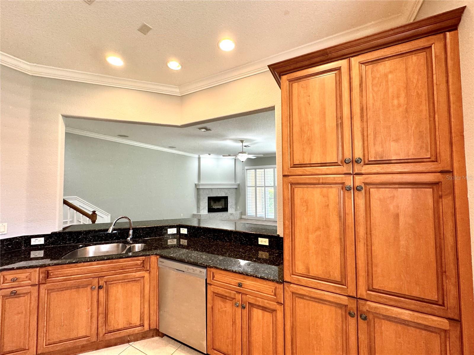 Image 11 of 46 For 601 Saxony Boulevard