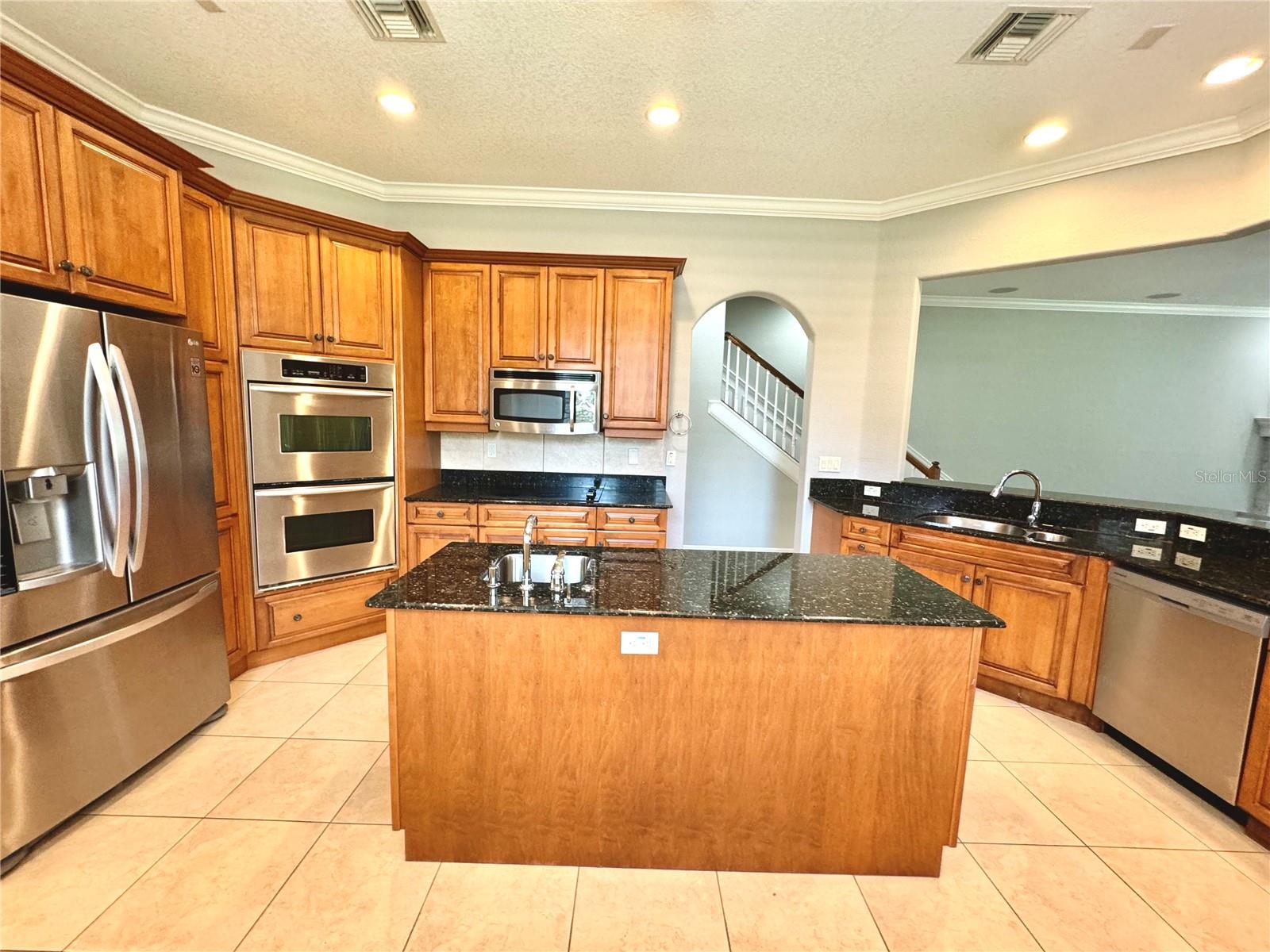 Image 12 of 46 For 601 Saxony Boulevard