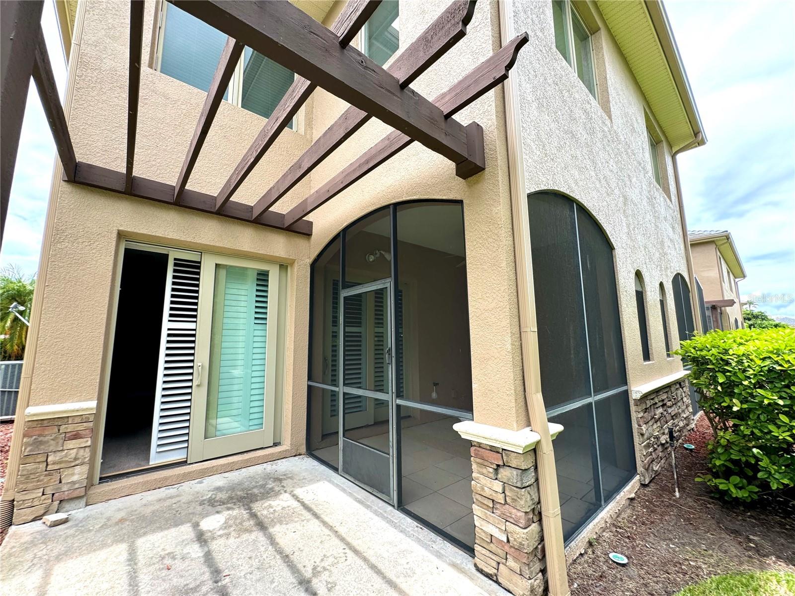 Image 20 of 46 For 601 Saxony Boulevard
