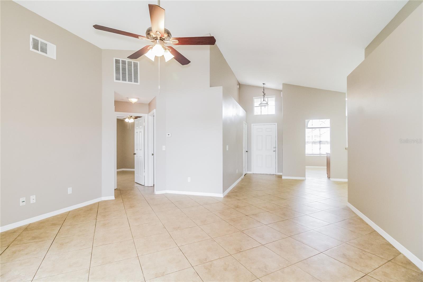 Image 4 of 15 For 1800 Wexham Boulevard