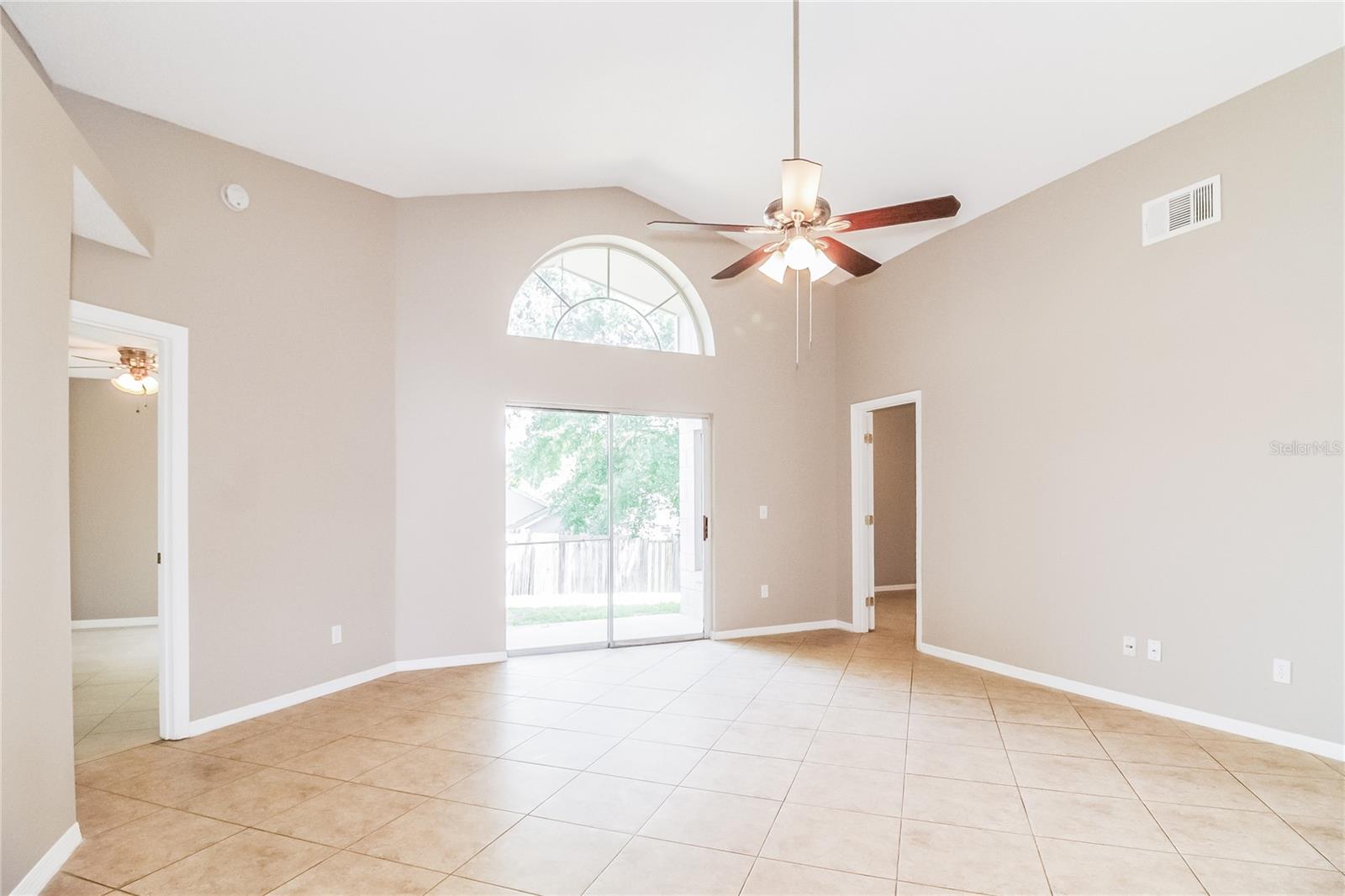 Image 5 of 15 For 1800 Wexham Boulevard