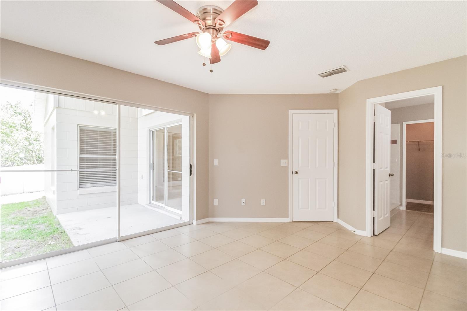 Image 9 of 15 For 1800 Wexham Boulevard